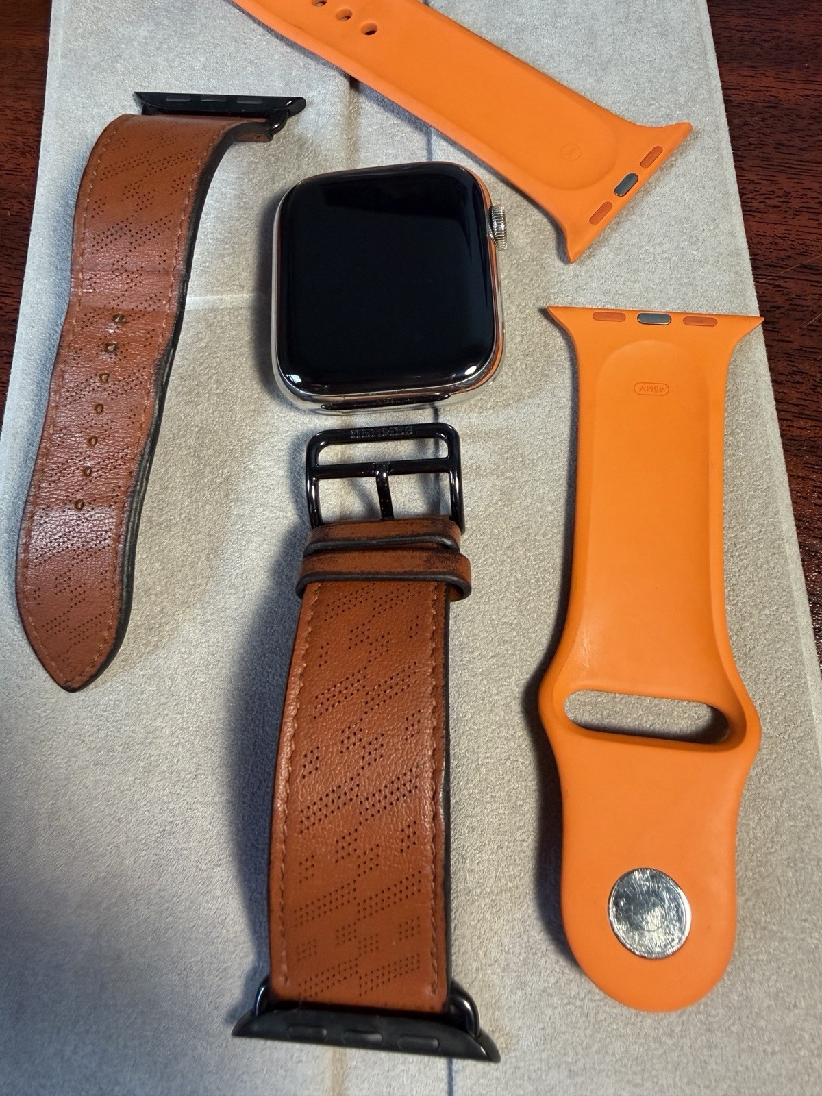 Apple Watch Hermes Series 8 GPS + Cellular, 45mm Silver Stainless Steel Case
