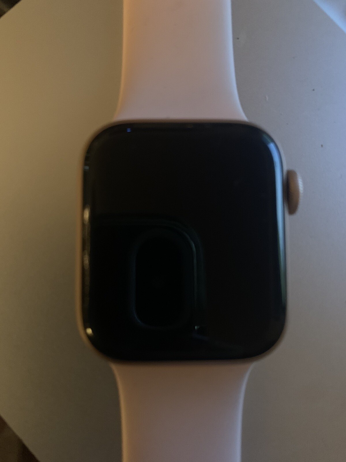 Apple Watch Series 5 MWWP2LL/A GPS & Cellular 40mm Smartwatch – Pink Sand