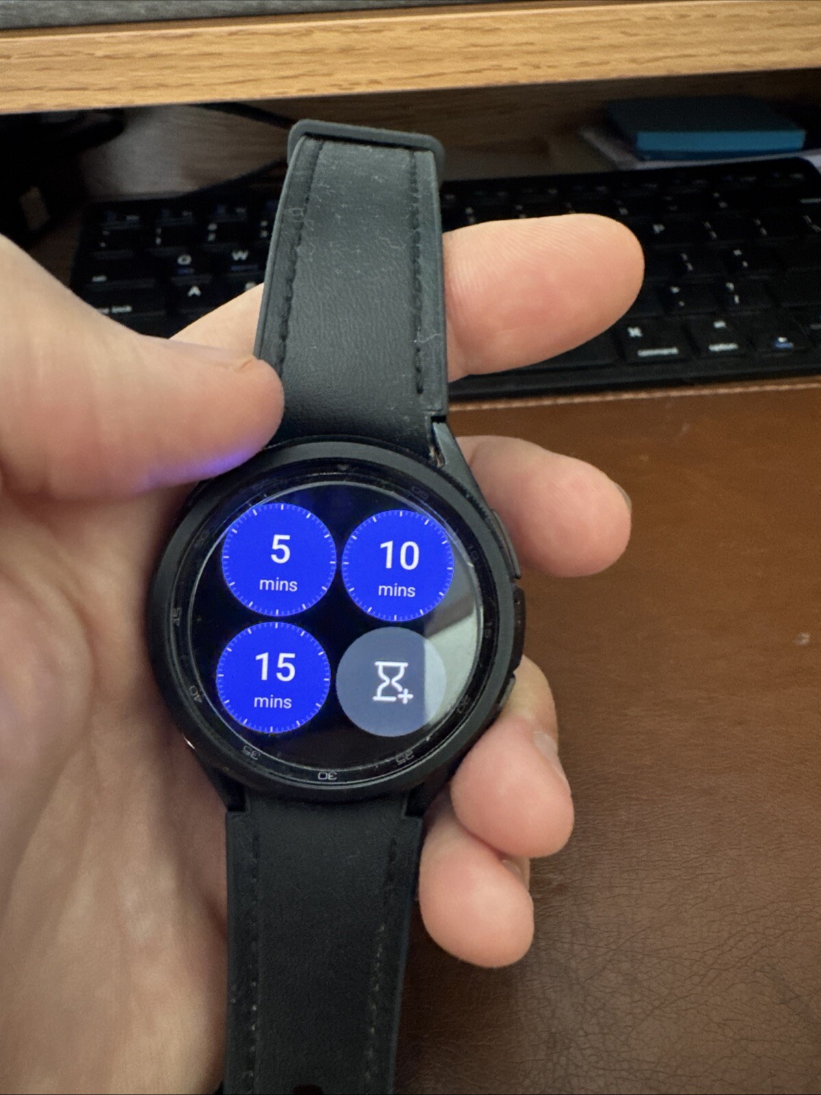 Samsung Galaxy Watch6 Classic SM-R950 43mm Stainless Steel Case with Hybrid Band