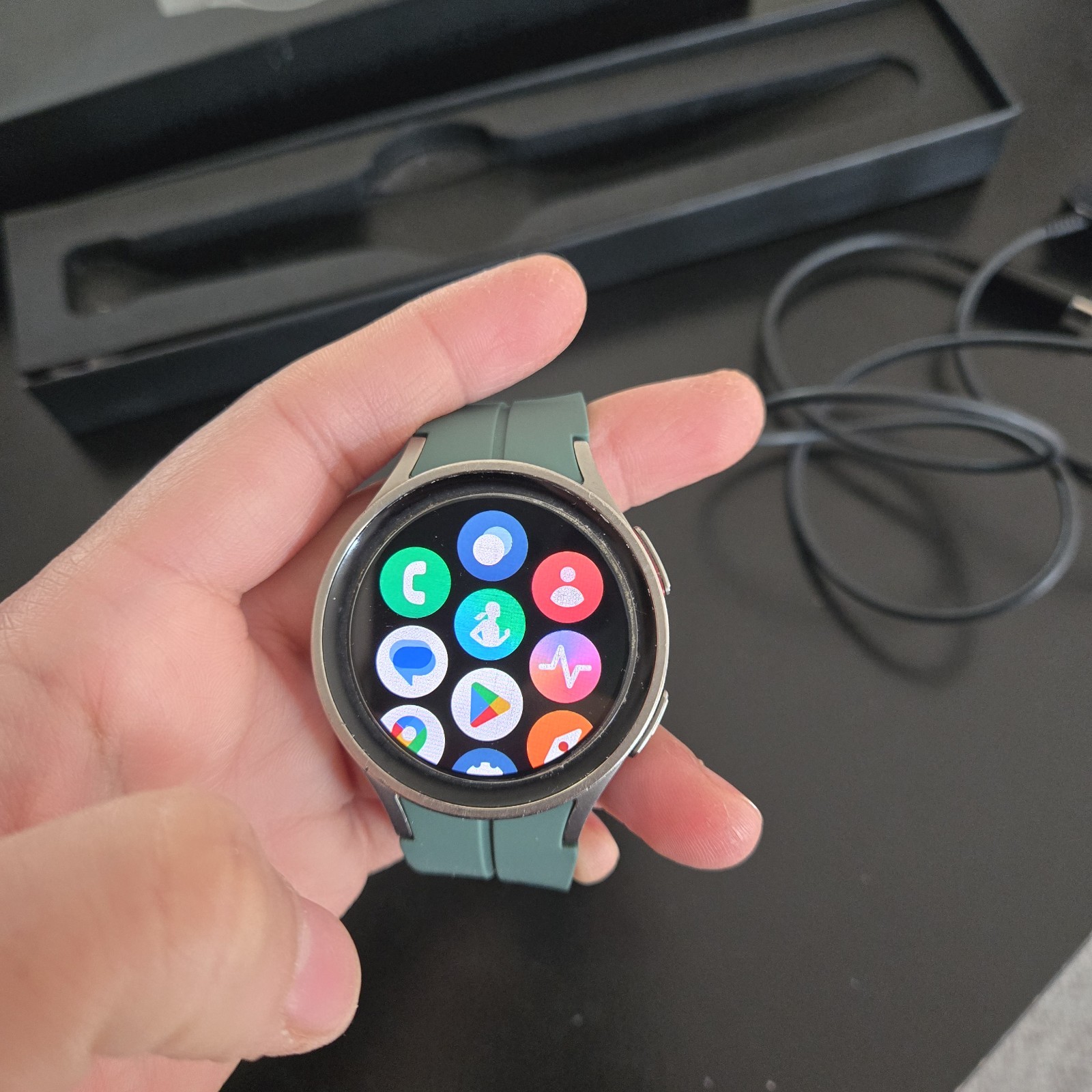 Samsung Galaxy Watch5 Pro 45mm Silver Green Silicone Band Bluetooth