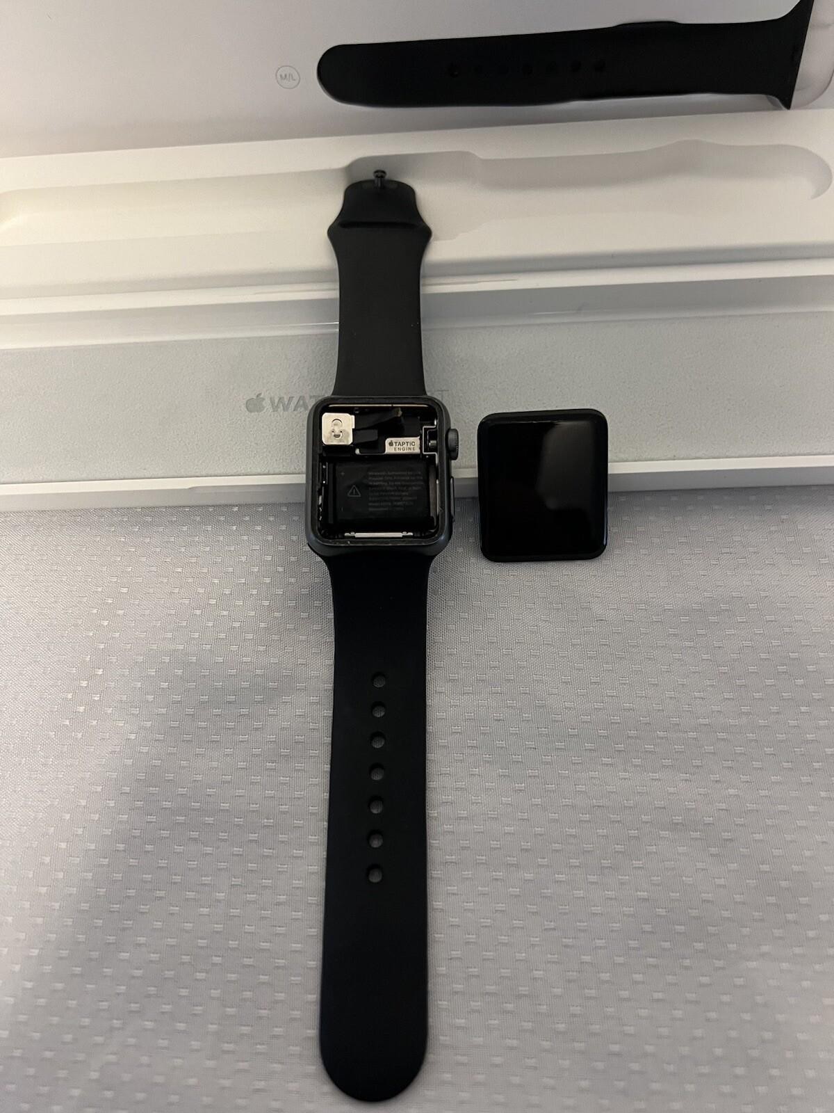 Apple Watch 1st Generation A1553 38mm w/ Box/Accessories – Parts/Not Working