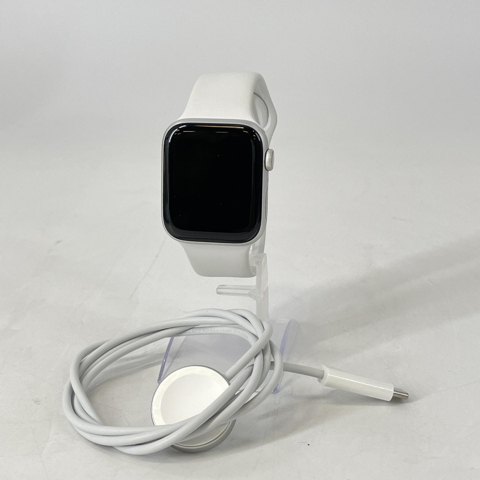 Apple Watch (Series 5) 44mm Silver Aluminum (LTE) w/ Sport Band – Very Good