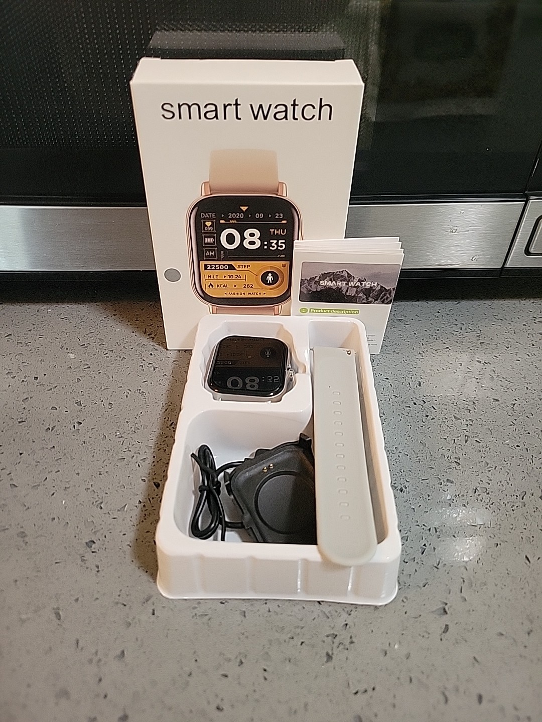 SMART WATCH HEALTH MONITORING BLOOD PRESSURE OXY PHONE MESSAGING, CALLS Sleep.