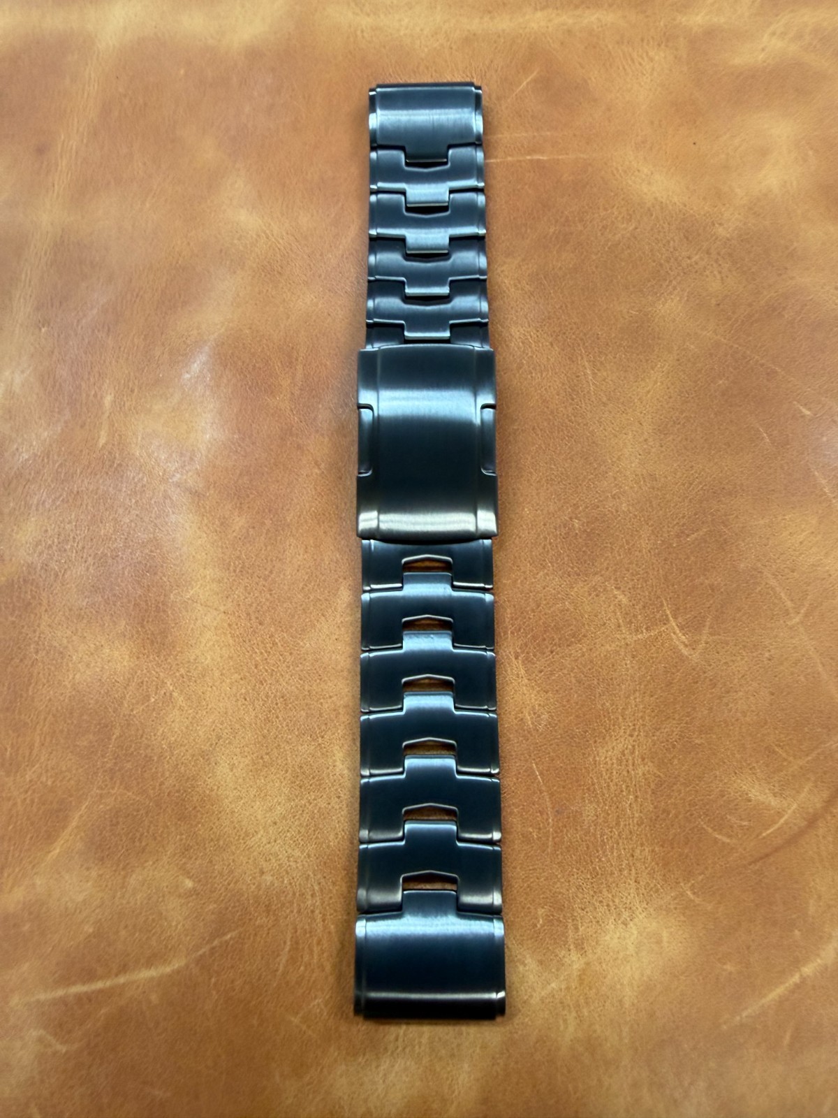 Garmin tactix 8 AMOLED 47mm AB Ultralight Sapphire Titanium 010-03405-00 LN