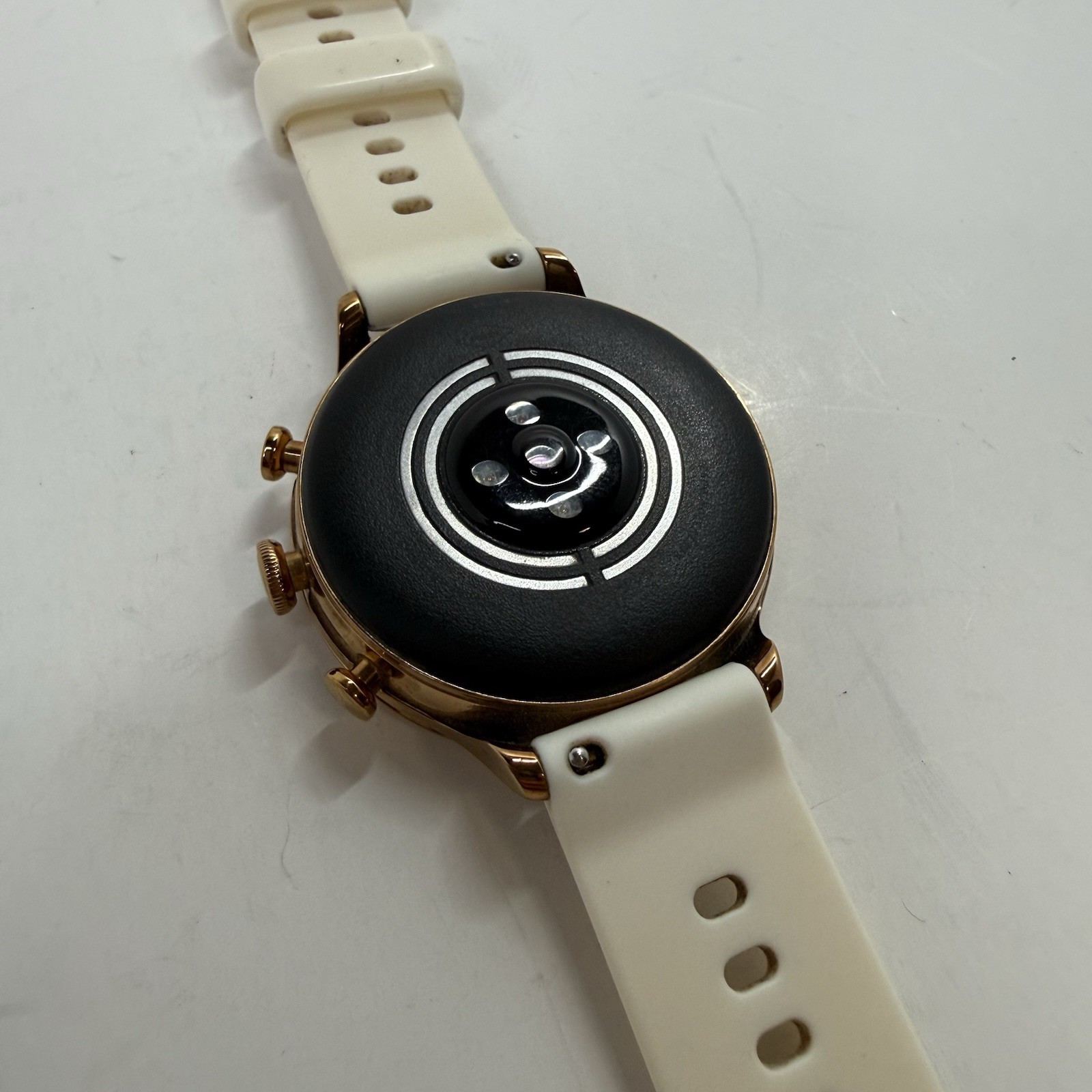 Fossil Gen 6 Smartwatch Rose Gold White Silicone Band Touchscreen Android iPhone
