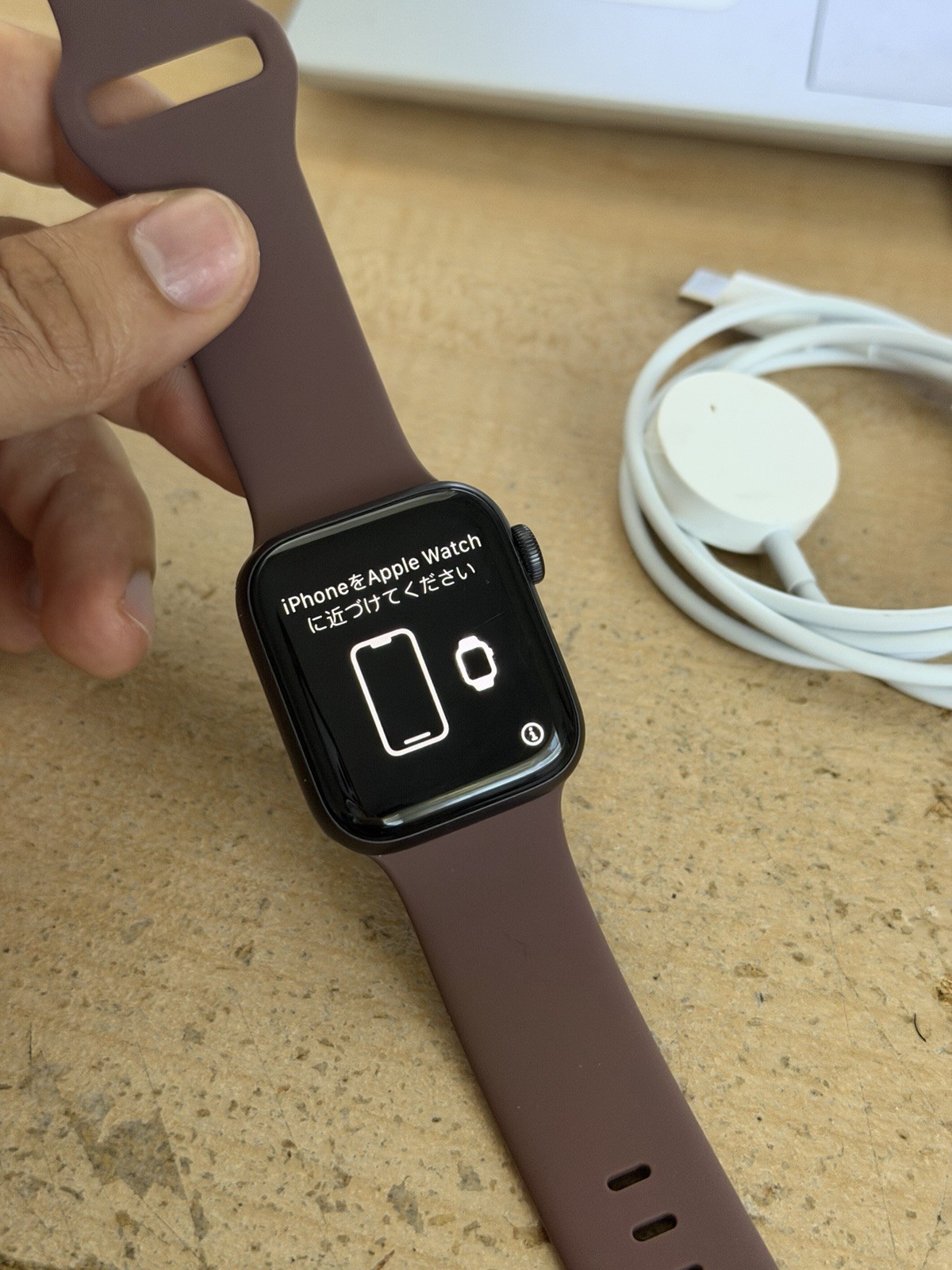 Apple Watch Series SE 1ST GEN 40mm Gray NIKE CASE GPS + LTE UNLOCKED