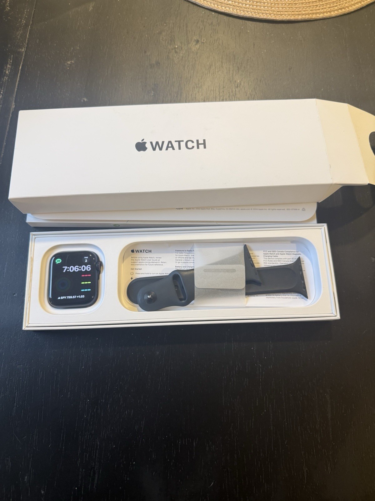 Apple Watch SE (Second Generation) 44mm Midnight Aluminum Case with Sport Band