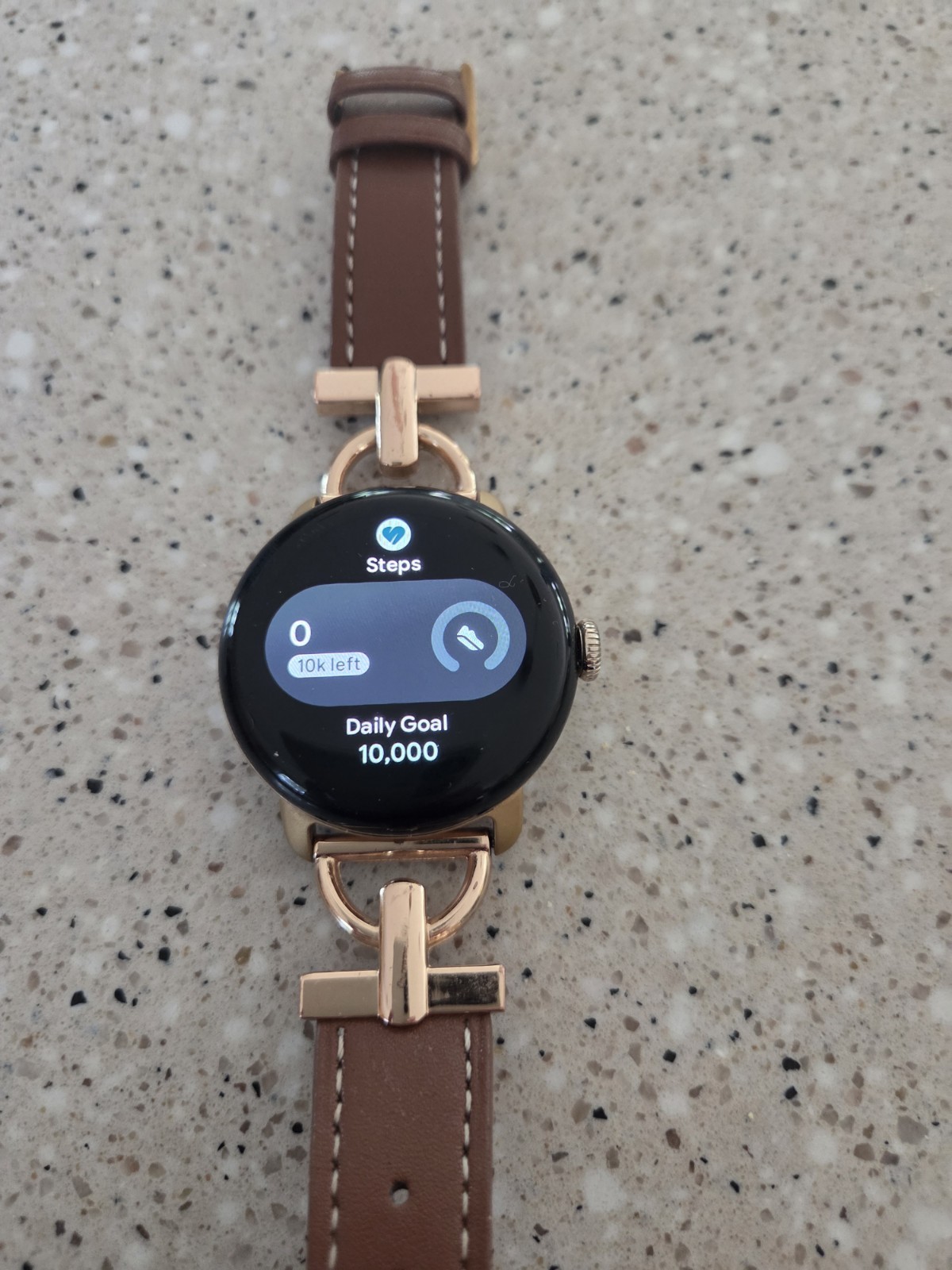 Google Pixel Watch 2 LTE 41 mm Silver with 3 bands – Gray, Rose Gold, Leather
