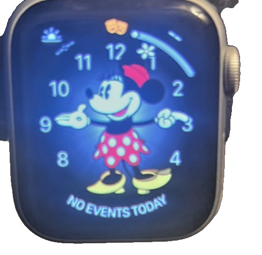 Apple Watch SE 1st Gen GPS 40mm Silver Aluminum Case Starlight Band MKQ03LL/A