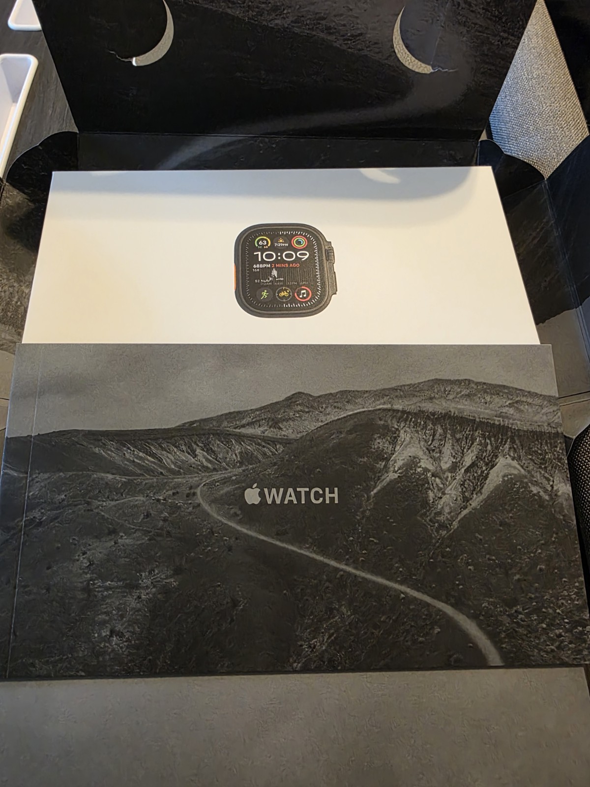 Apple Watch Ultra 2 Black Titanium 49mm Cellular Mint Box + Blue Nomad Band
