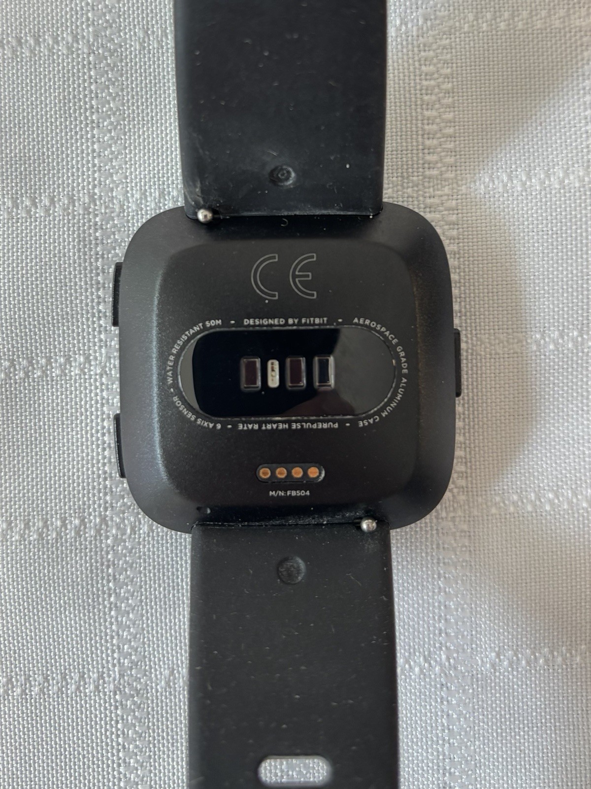 Fitbit Versa FB504 Smartwatch Black Aluminum Case