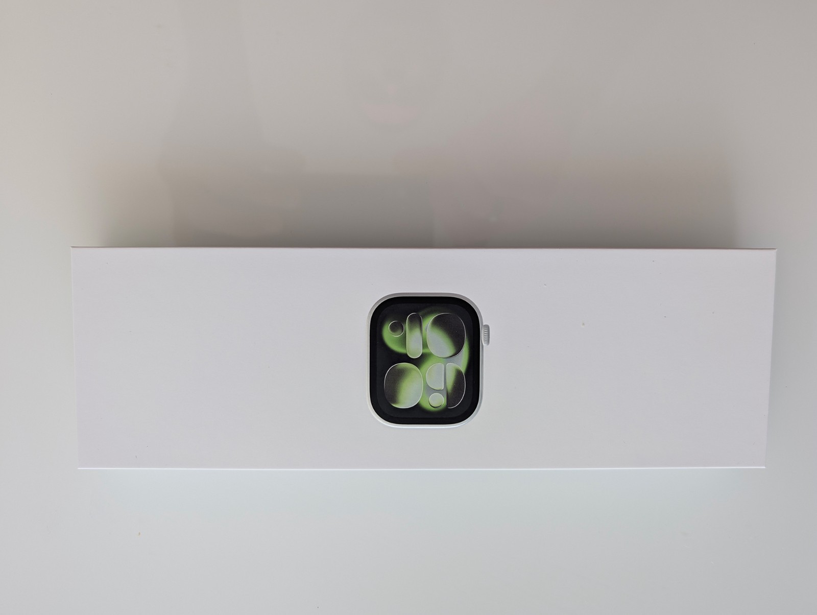 Apple Watch Series 11 42mm Silver Aluminum GPS – Starlight Sport Band S/M