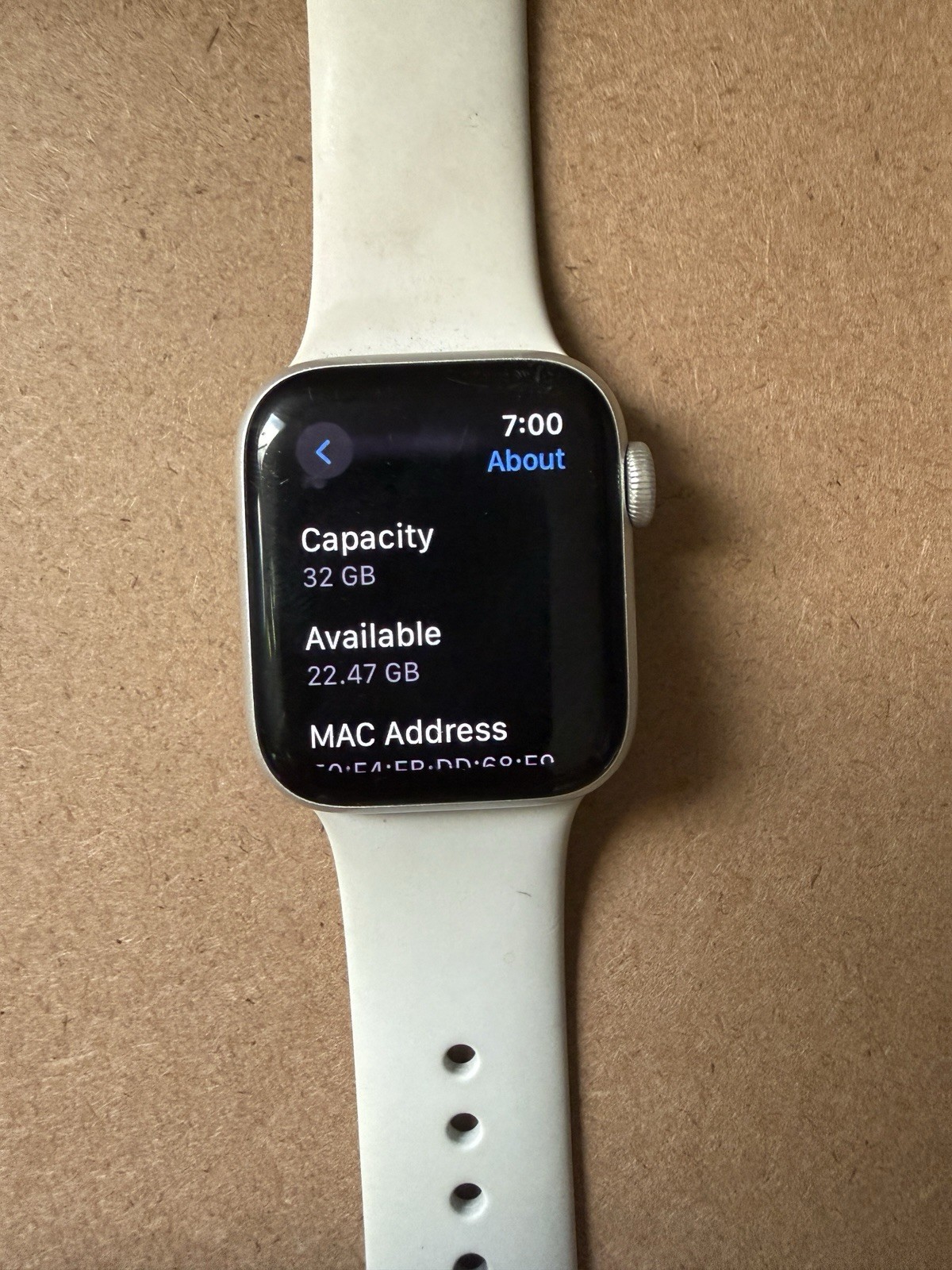 Apple Watch Series 6 A2351 40mm Silver Aluminum White Band 32GB