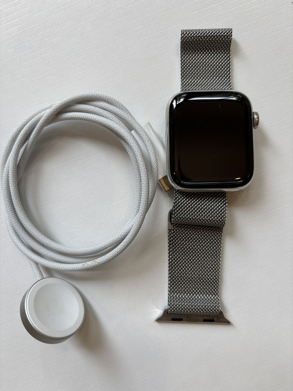 Apple Watch Series 6 44mm Stainless Steel GPS+Cellular LTE Milanese Band