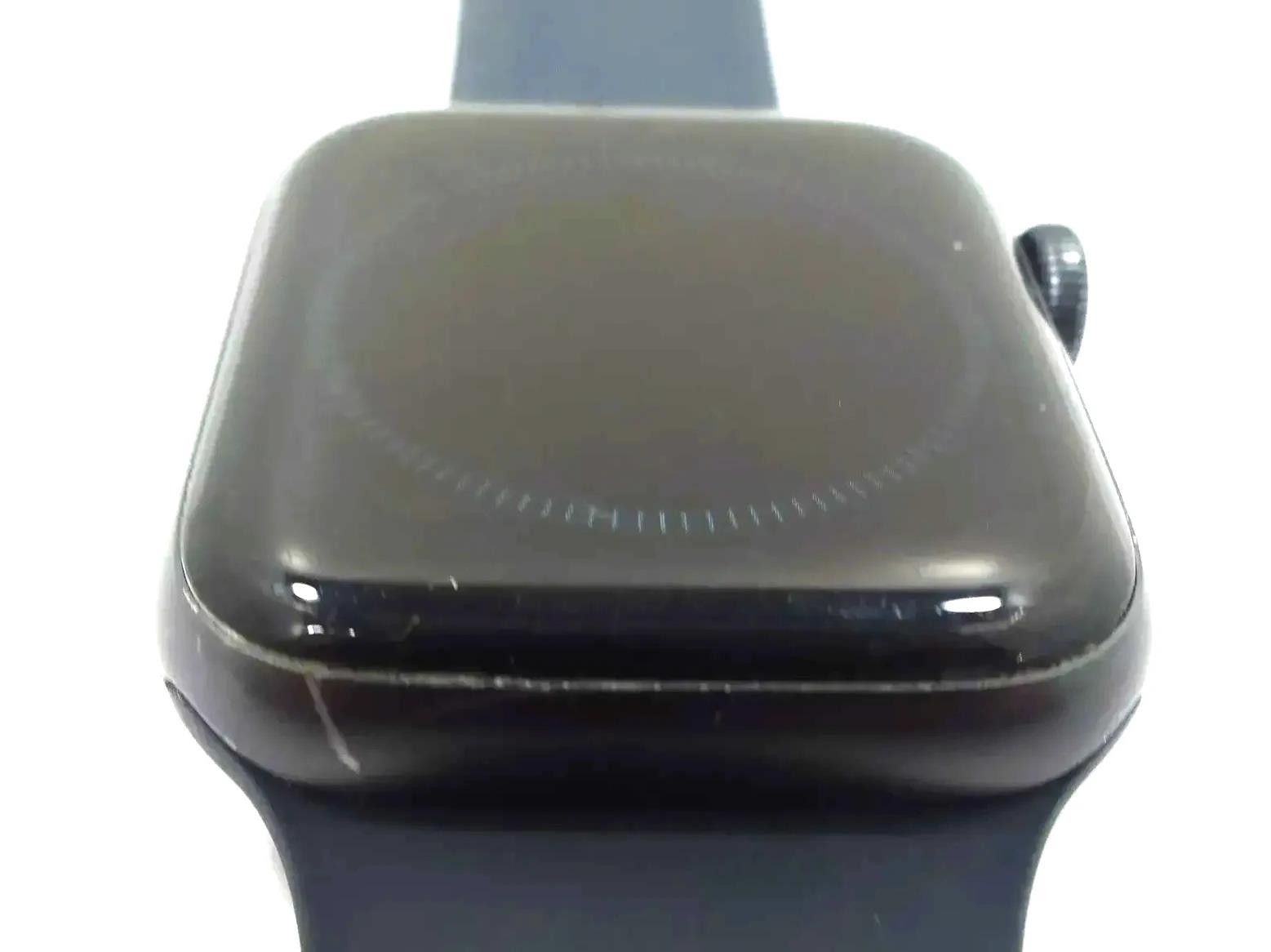 APPLE Watch Series 5 GPS LTE – 40MM Aluminum Case A2094 – Black