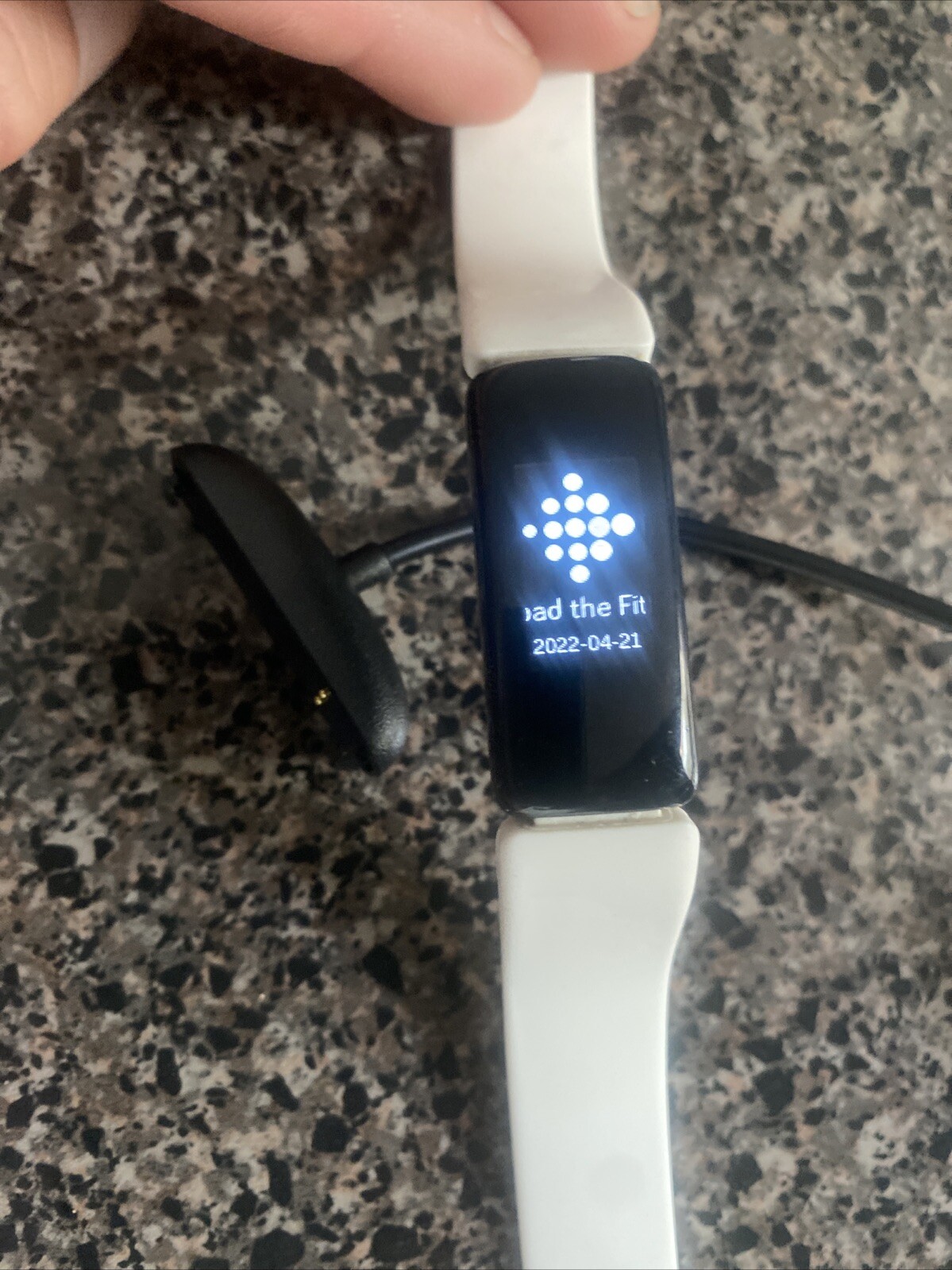 Fitbit Inspire 2 HR Display Mdl +CORD & BAND (band color May Vary)