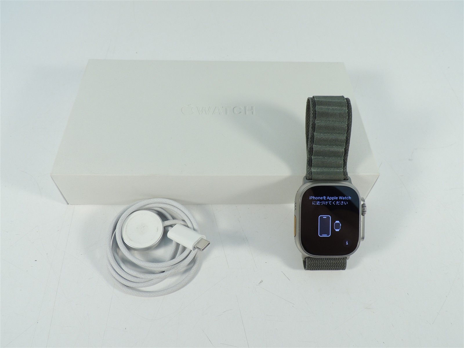 Apple Watch Ultra Titanium Case AT&T WR-100M MQEW3LL/A Green Alpine Loop 49mm