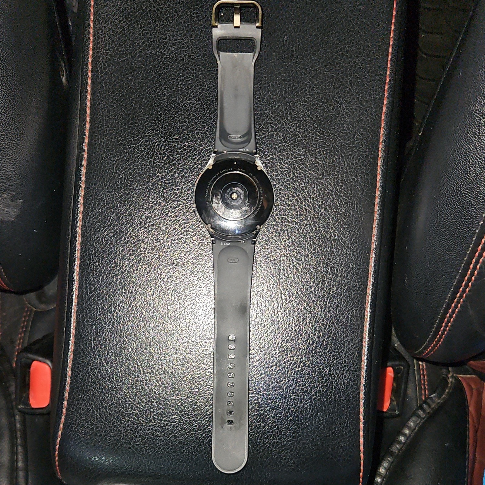 Samsung Galaxy Watch4 SM-R875U AMOLED Touch Water-Resistant Black Silicone Band