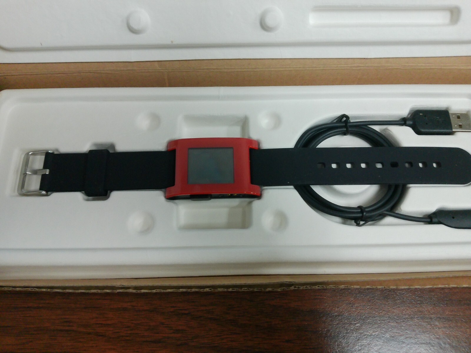 Pebble Classic Smartwatch 301RD OEM Watchband, brand new but dead battery!