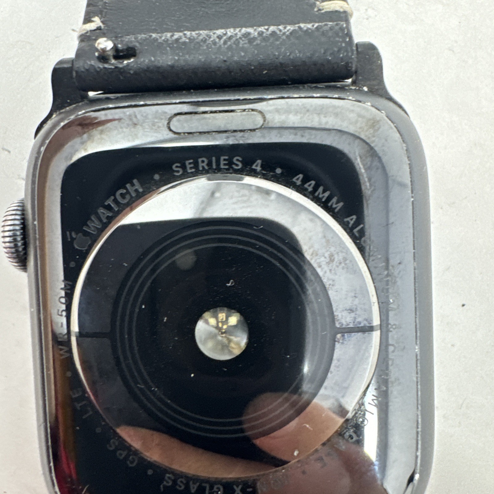 Apple Watch Series 4 (A1978), 44mm, GPS (WiFi), Cellular, Aluminum Case, Grey