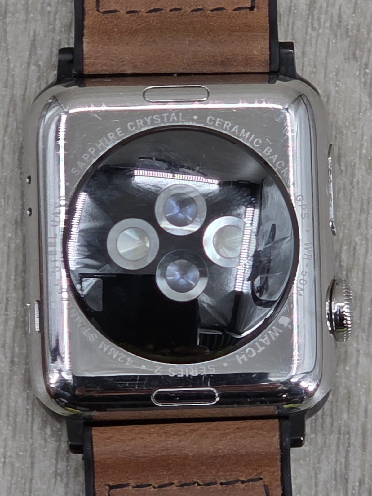 Apple Watch Series 2 42mm Aluminum GPS WR-50M