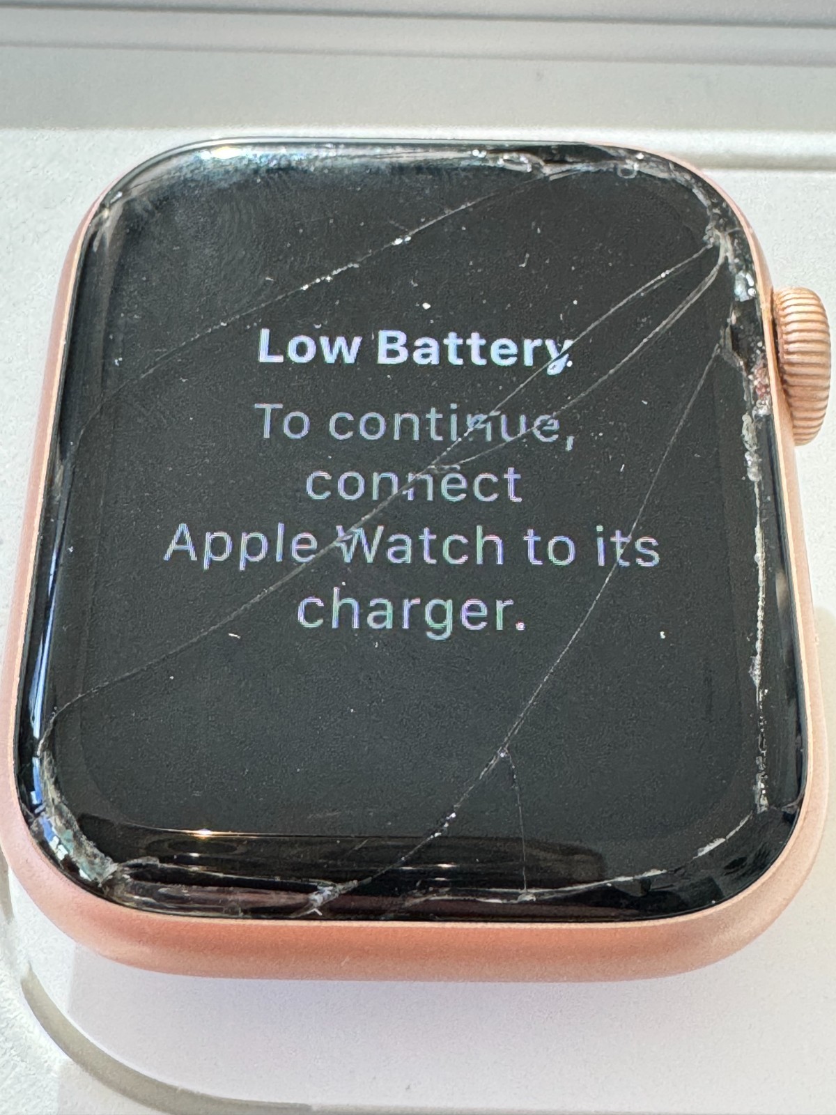Apple Watch SE 40mm Gold Aluminum Case w Pink Sand Sport Band (MYDN2LL/A)