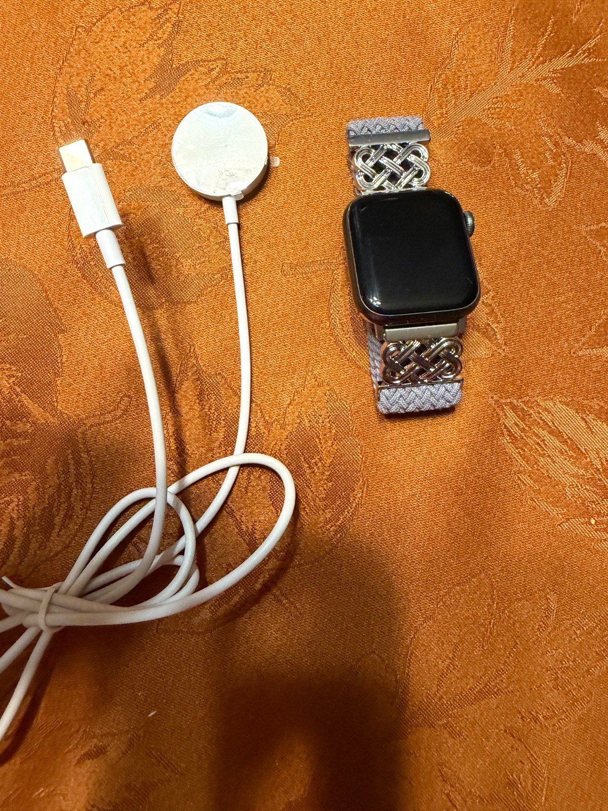 apple watch series 6 40mm Aluminum & ceramic case GPS Magnetic band include