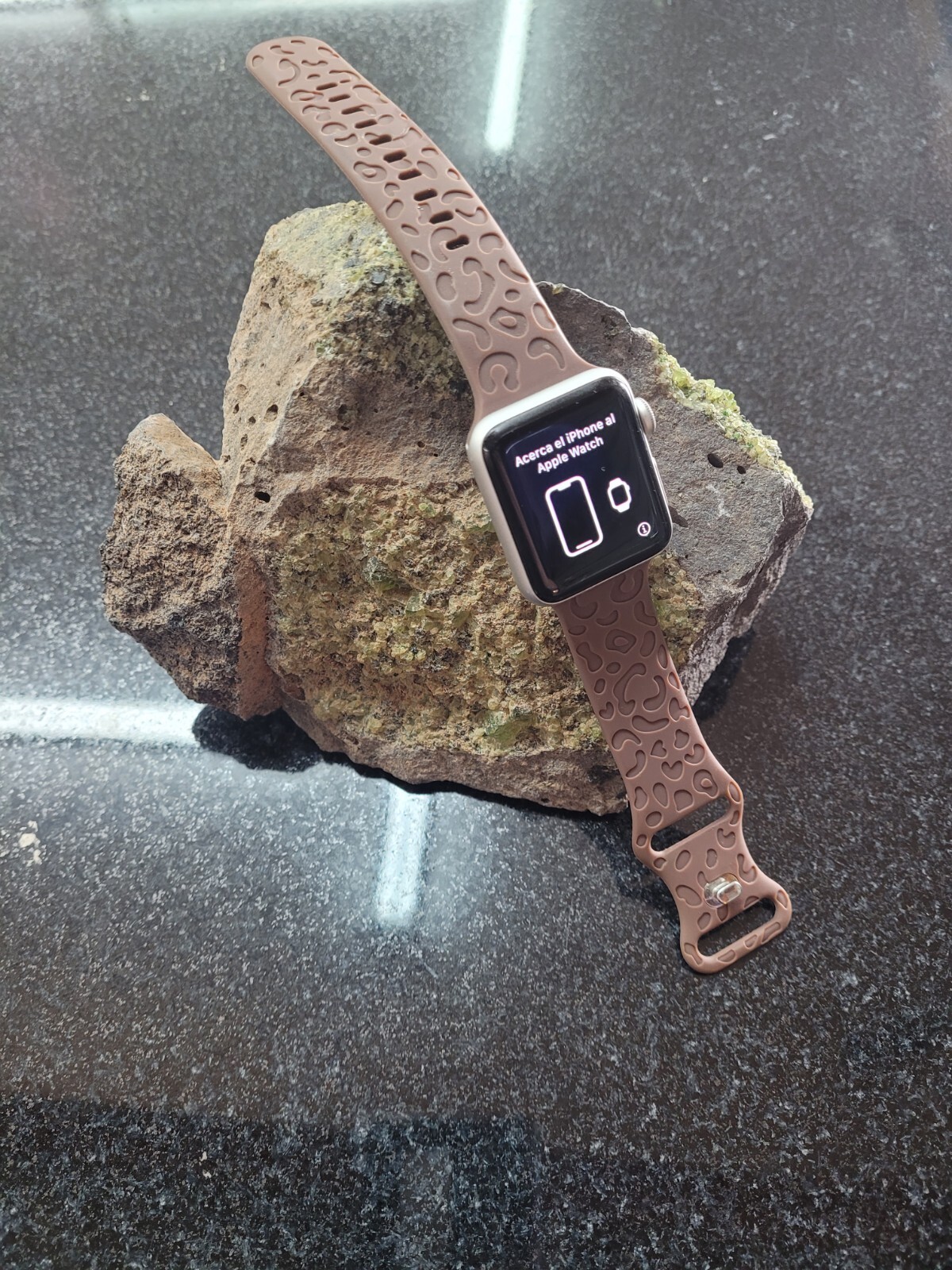 APPLE WATCH SERIES 3 Silver ALUMINIUM 38MM [A1858]