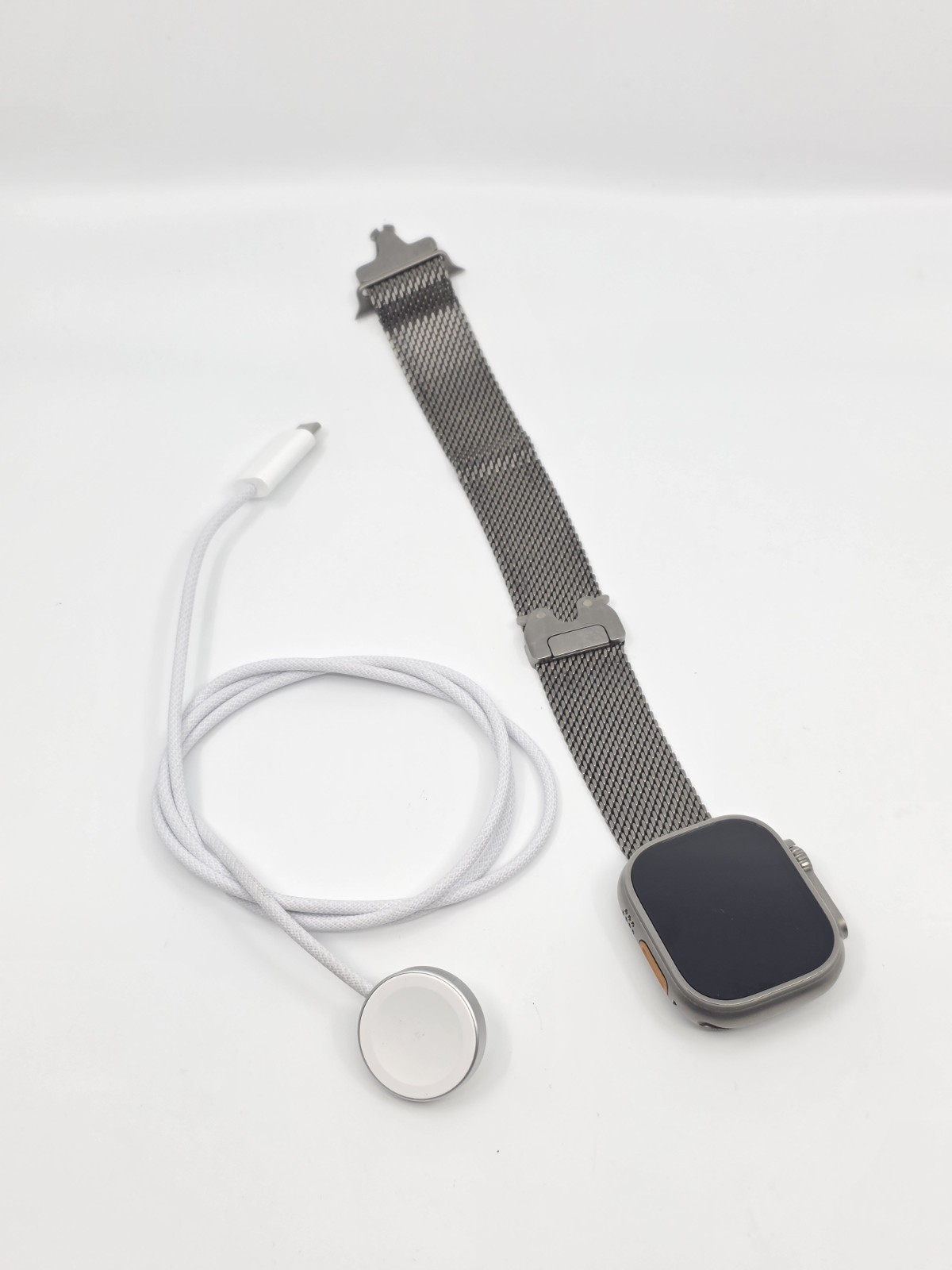 Apple Watch Ultra 49mm Titanium Case Titanium Milanese Loop