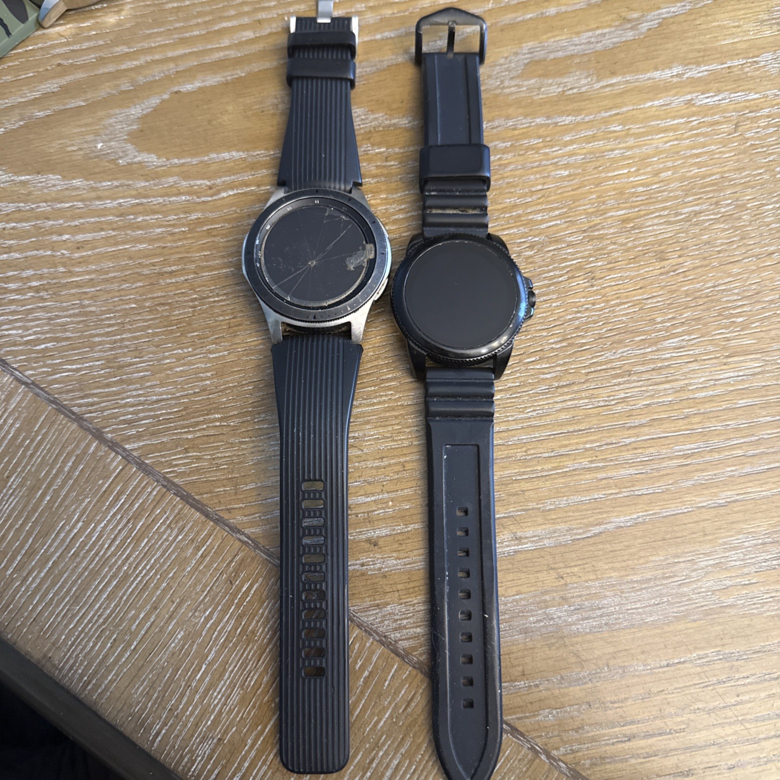 Lot of 2 Smart Watches- Fossil Gen 5e & Samsung Galaxy Watch
