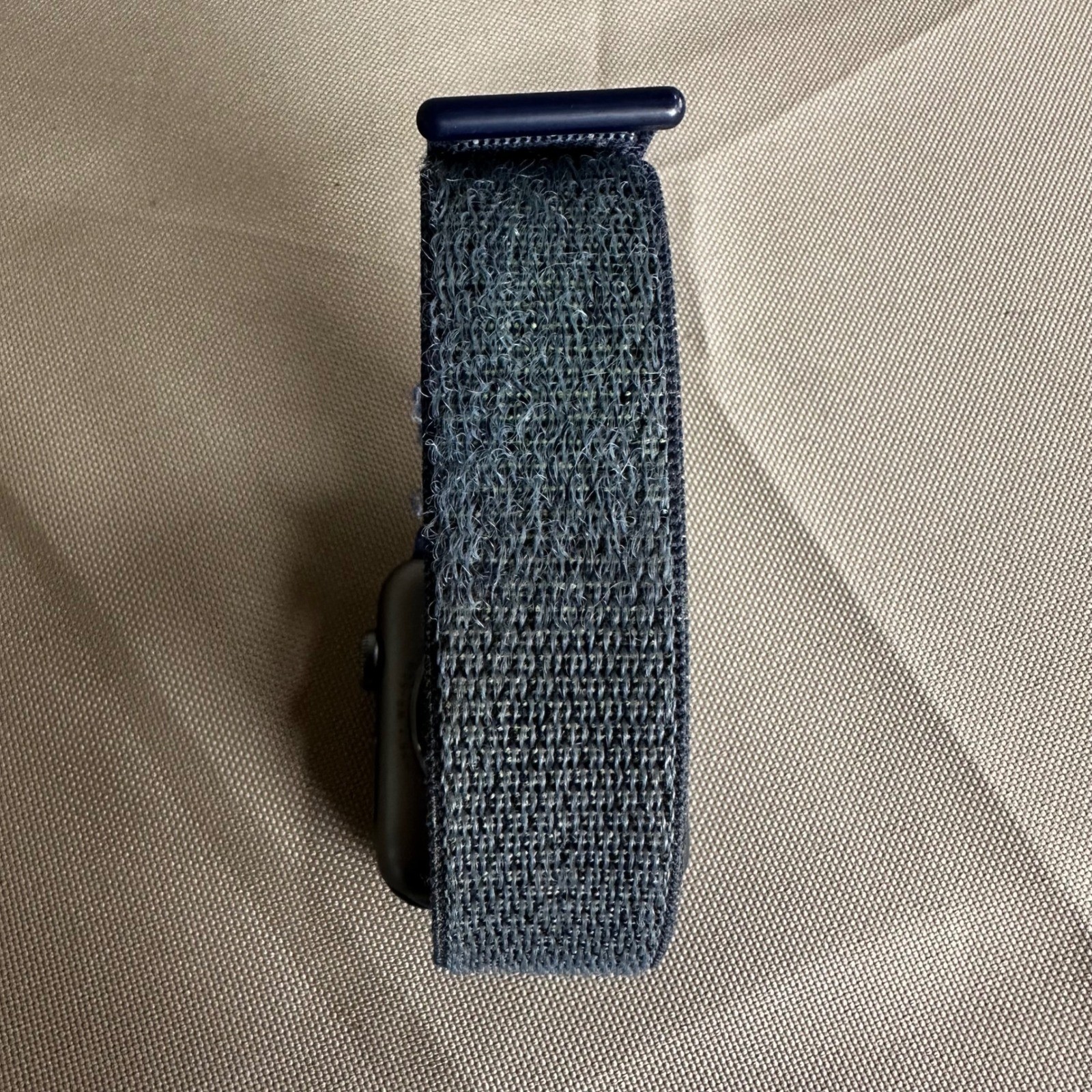 Apple Watch Nike Series 2 GPS 42mm Space Gray Aluminum Sport Loop Band iwatch