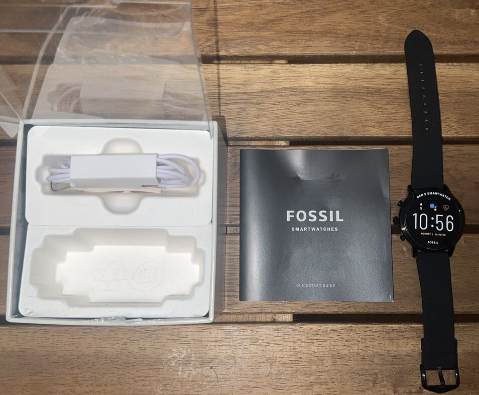 Fossil Gen 5 4mm Black Silicone Black Smartwatch – FTW4025