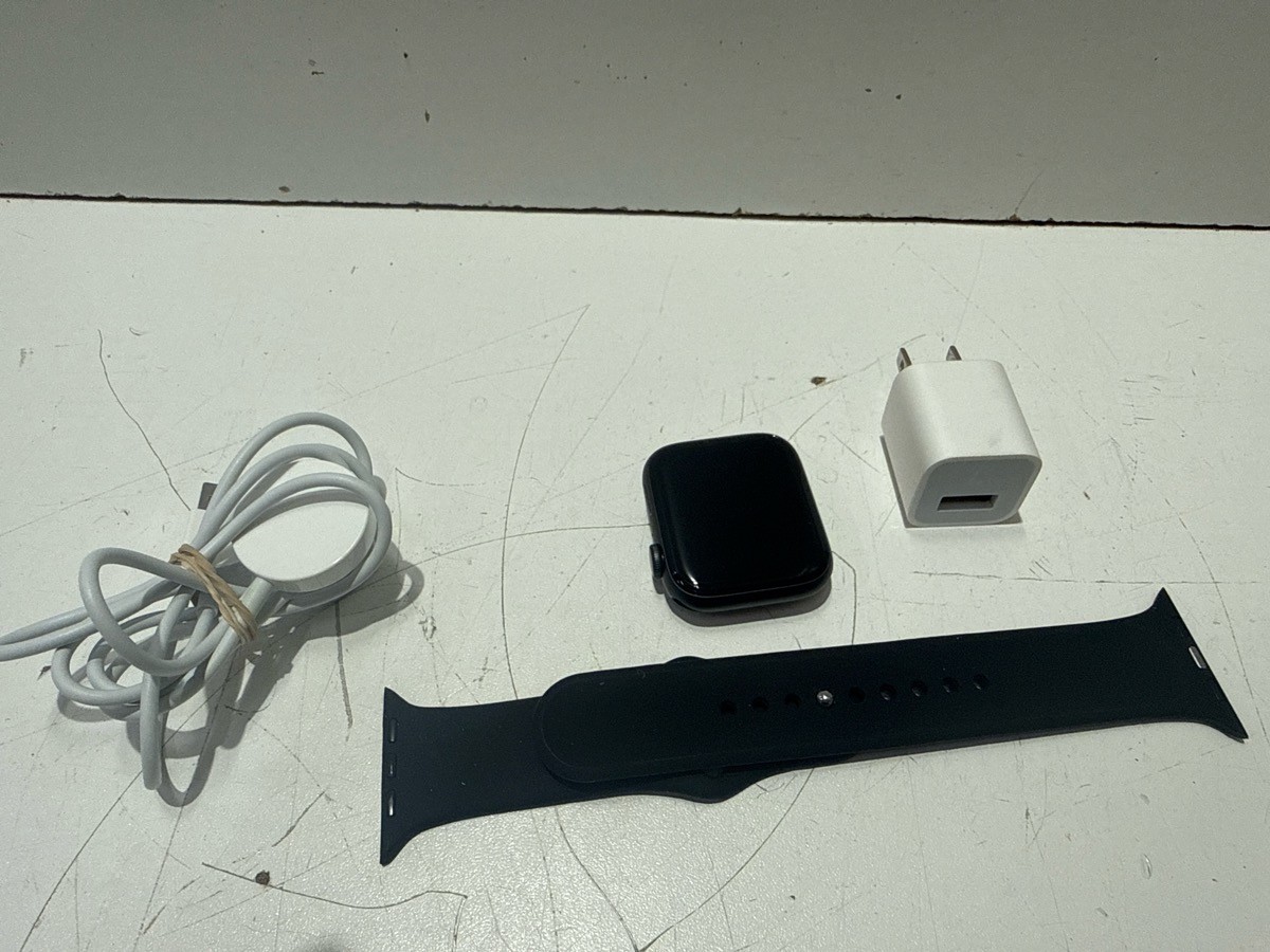 AS IS APPLE WATCH SERIES 5 A2093 (P22018322)