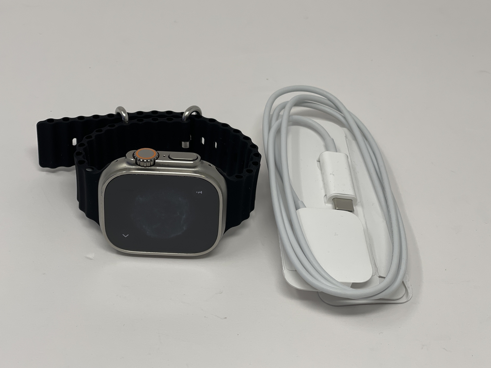 Apple Watch Ultra 2 49MM Titanium Case Black Ocean Band GPS Cellular Very Good