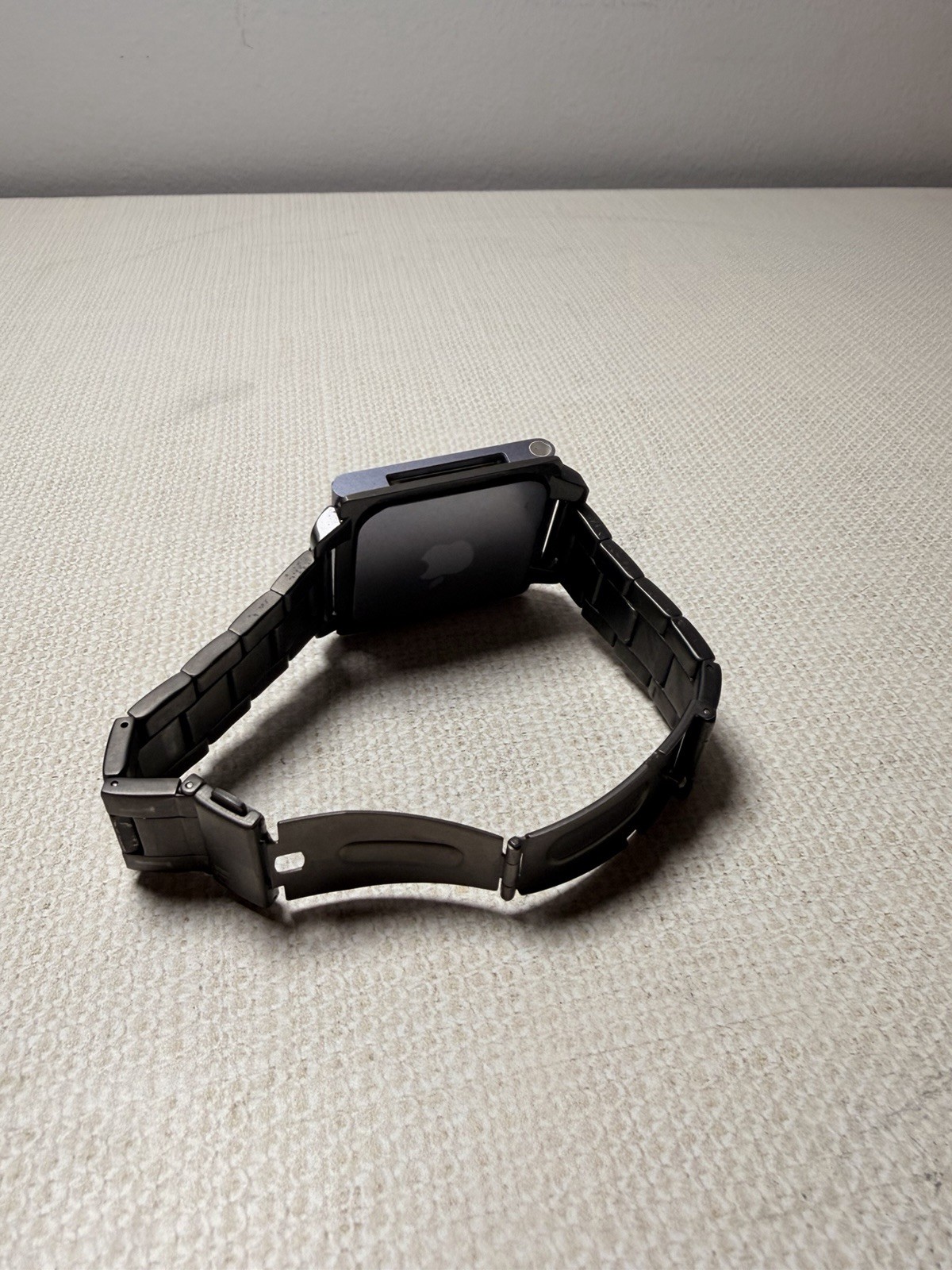 Apple Smart Bracelet 40mm Metal Band Silver Case iOS Compatible Used