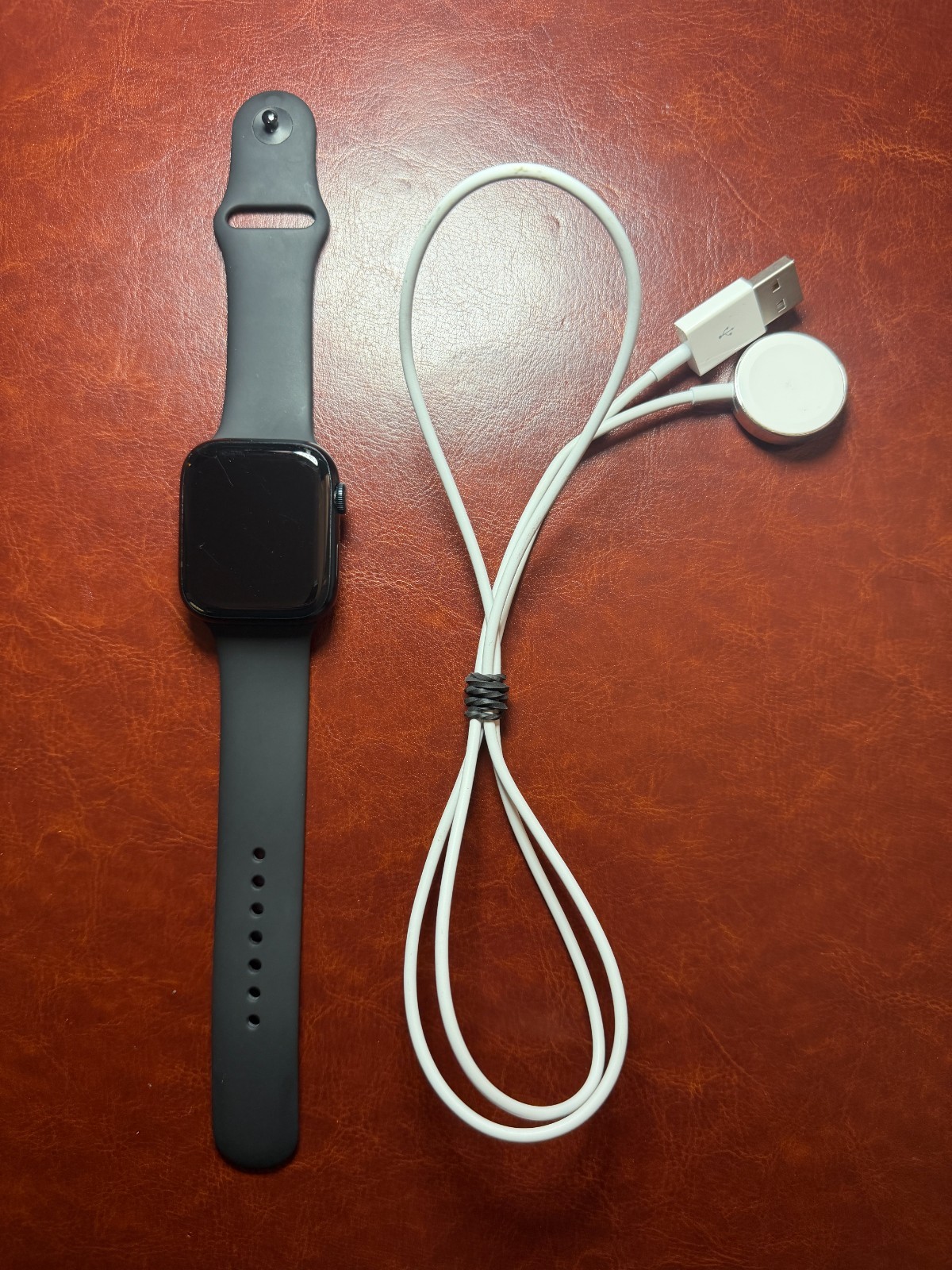 Apple Watch Series 7 GPS (45mm) | 90% Battery | Series 10 Band