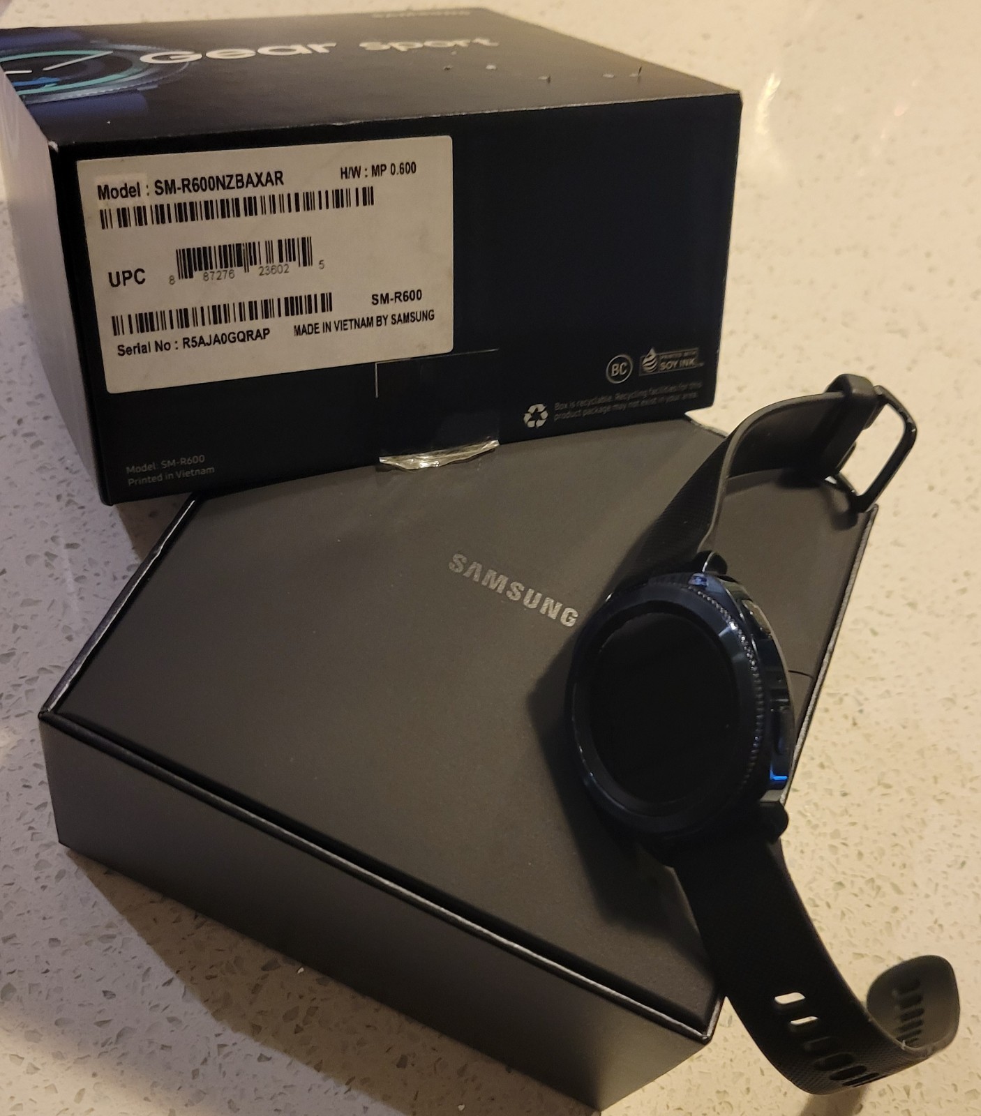 Samsung Gear Sport 44.6mm Black Case Silicone Band (needs battery)