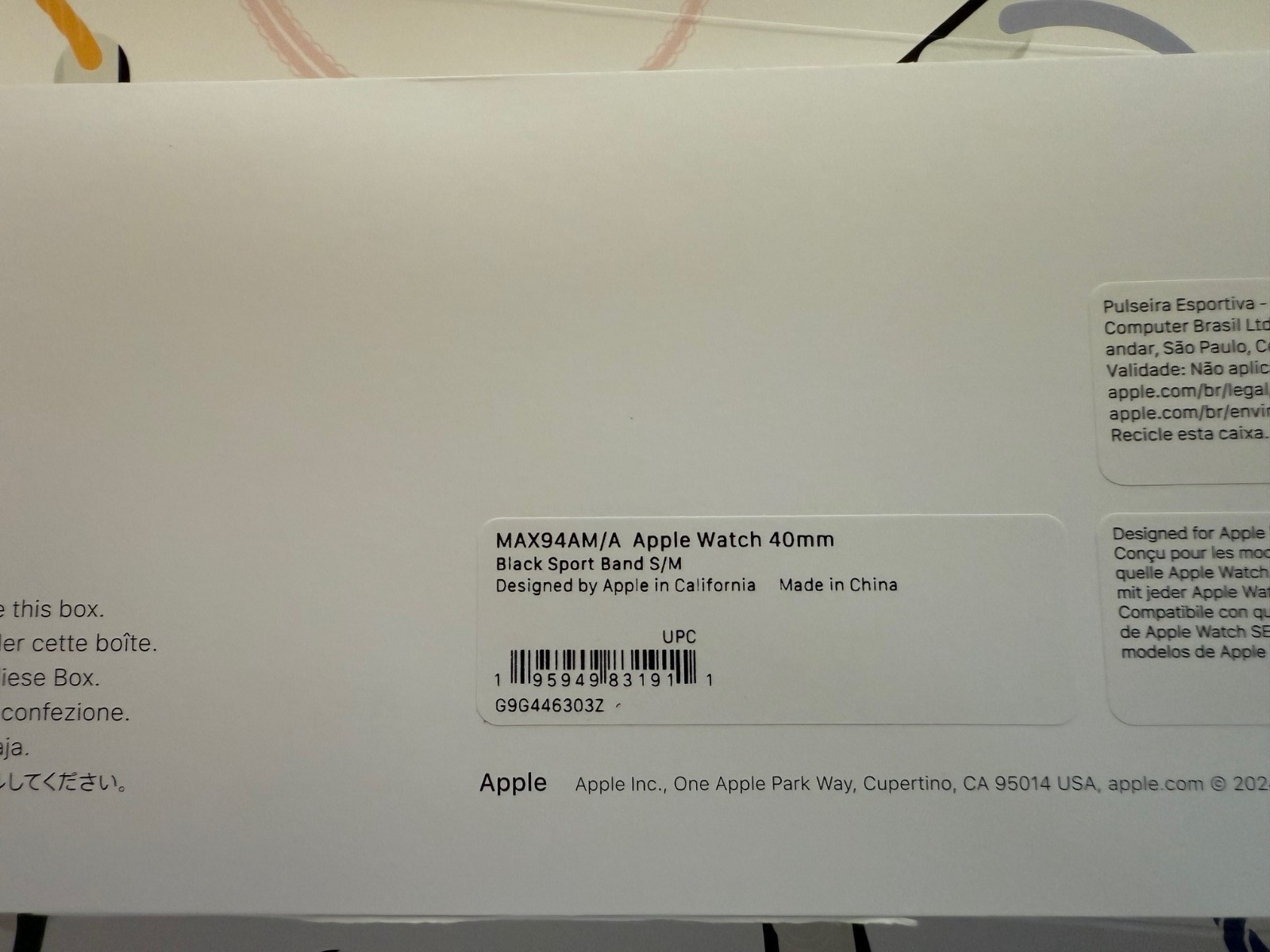 Apple Watch SE (2nd Generation) 40mm Aluminum Case with Sport Band – Black