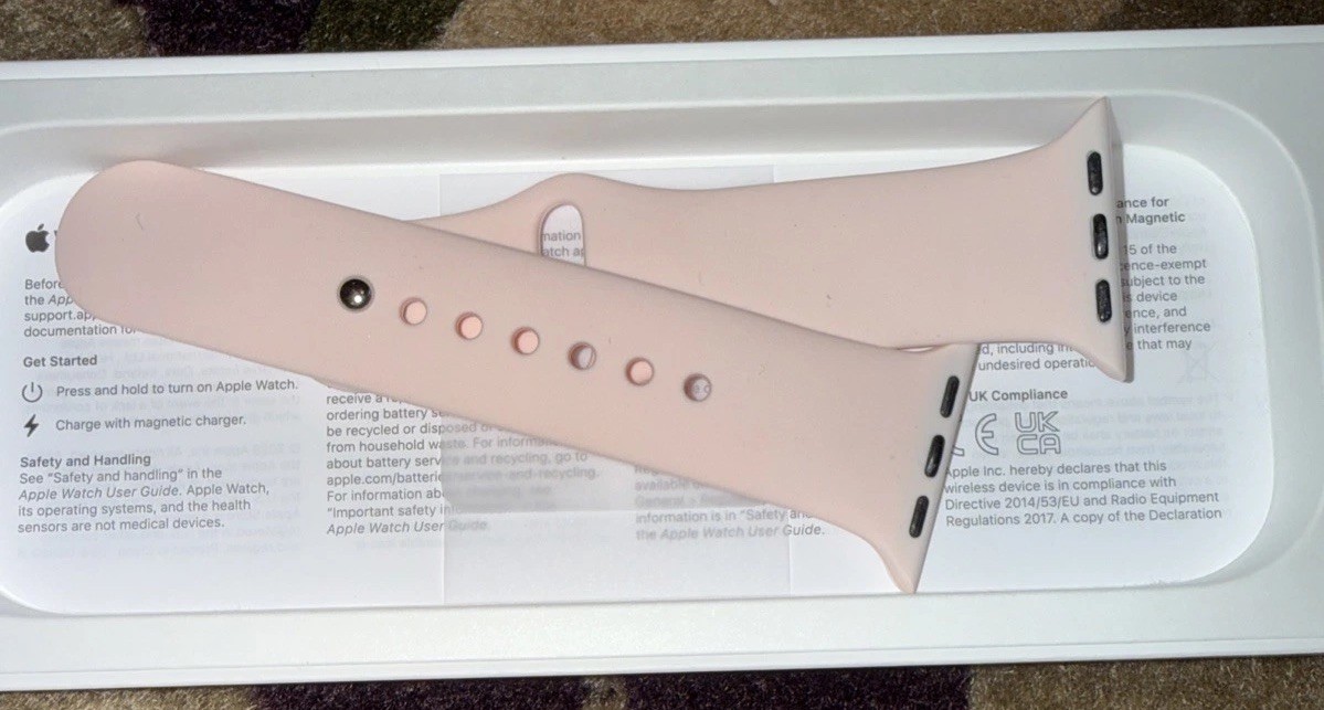 APPLE Watch Series 2 GPS – 42MM Aluminum Case A1758 – Rose Golden