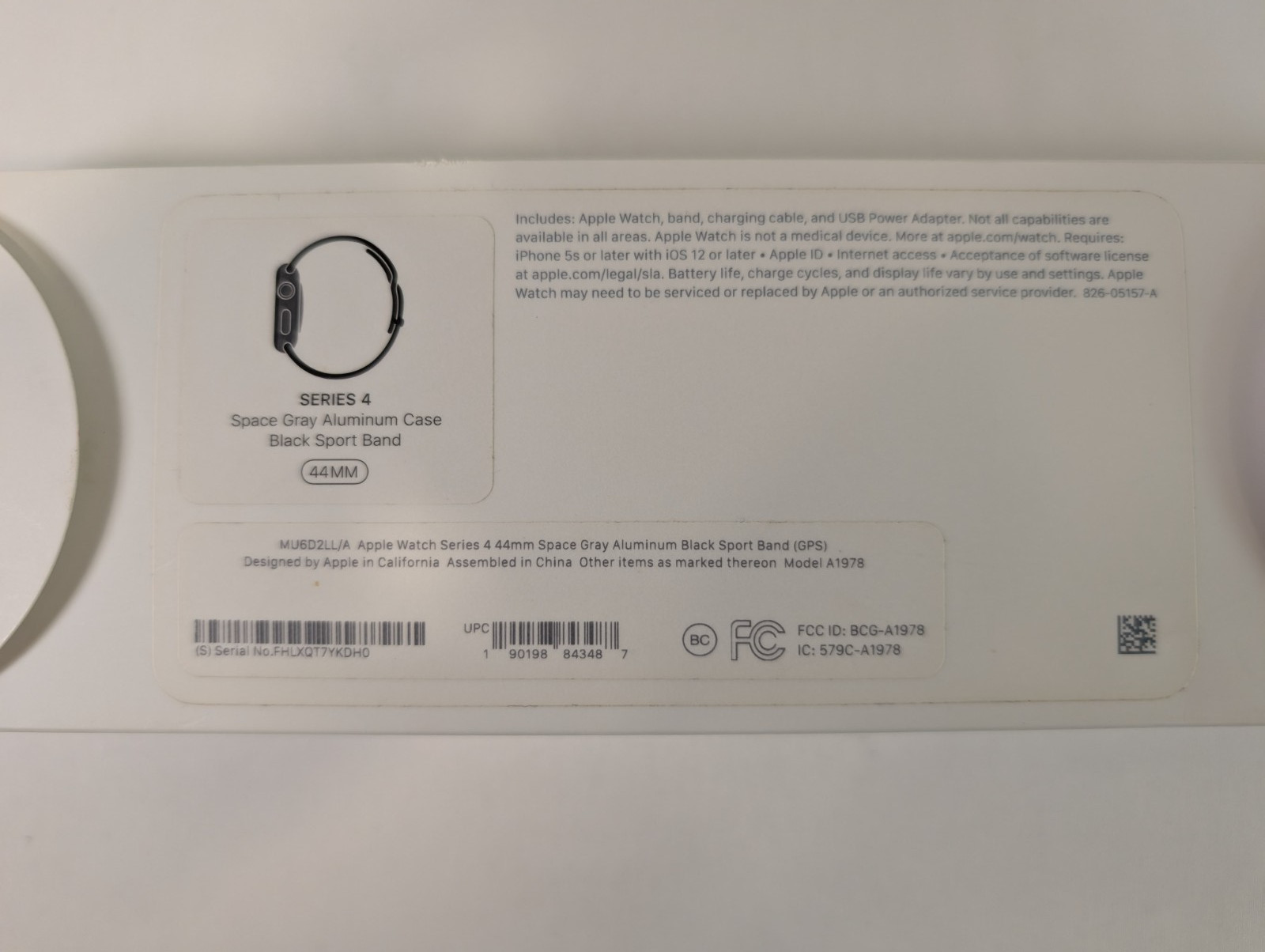 Apple Watch Series 4 44mm Space Gray Aluminum Case Black Band GPS NEW