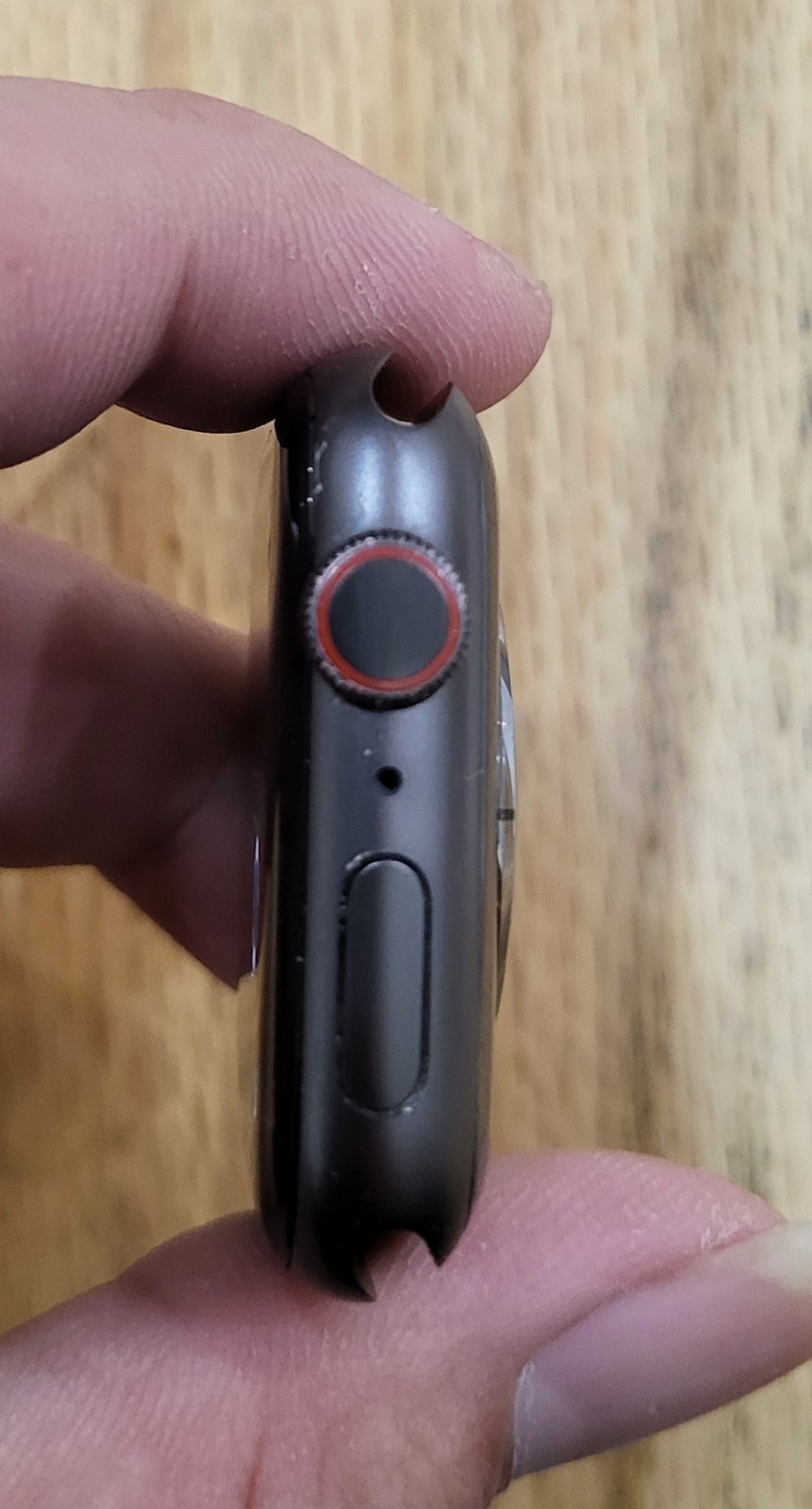 Apple Watch Series 5 44mm Gray Case (GPS) (MWVF2LL/A) Very Good