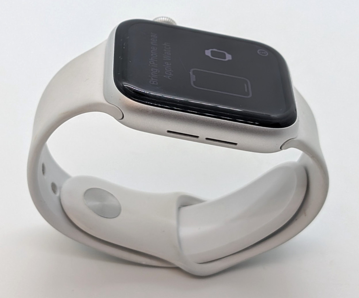 Apple Watch SE 2nd Generation 44MM Silver Smart Watch – A2723 – AS-IS/PARTS ONLY