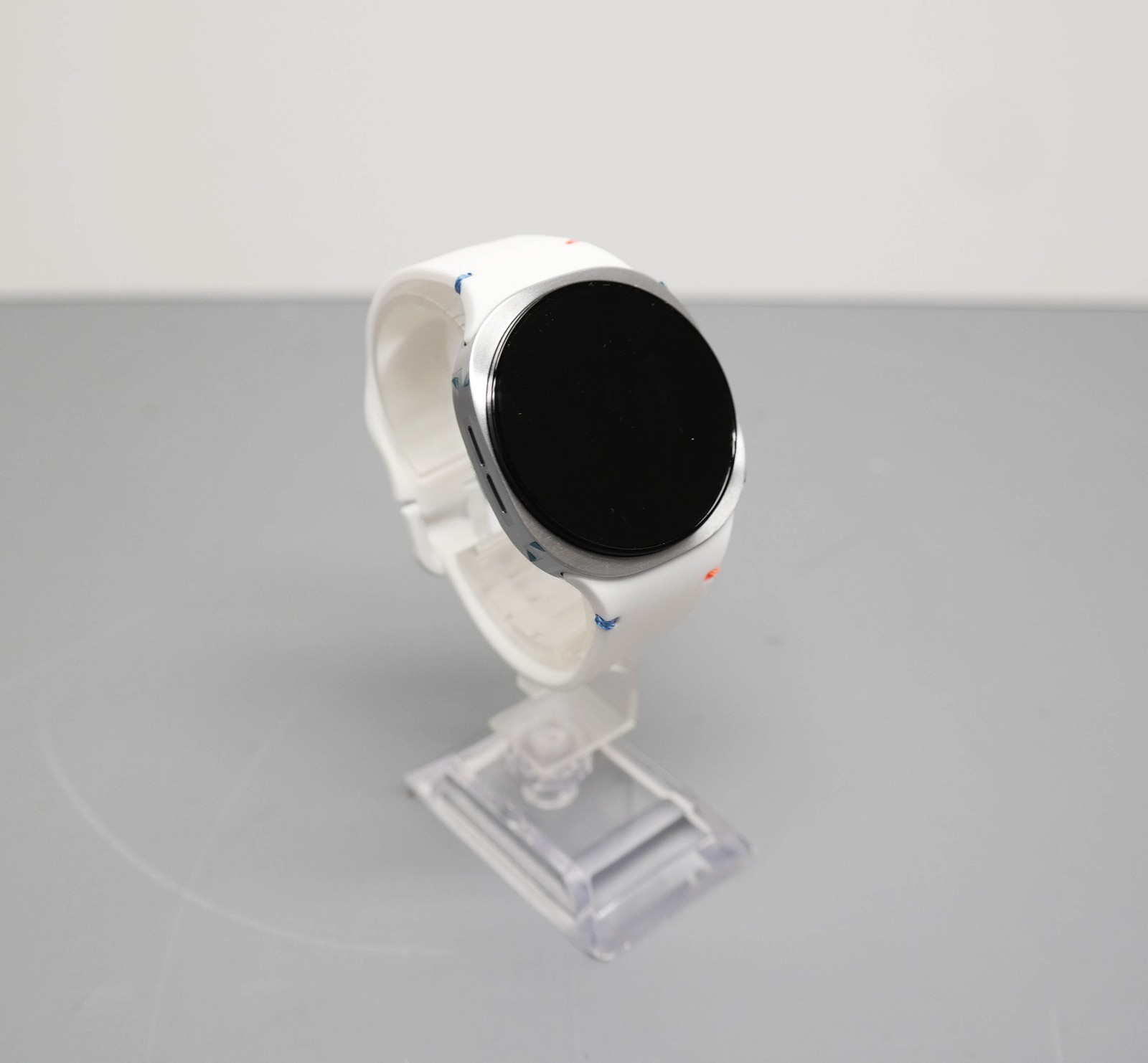 Samsung Galaxy Watch8 SM-L320 40mm Aluminum Smartwatch – Silver