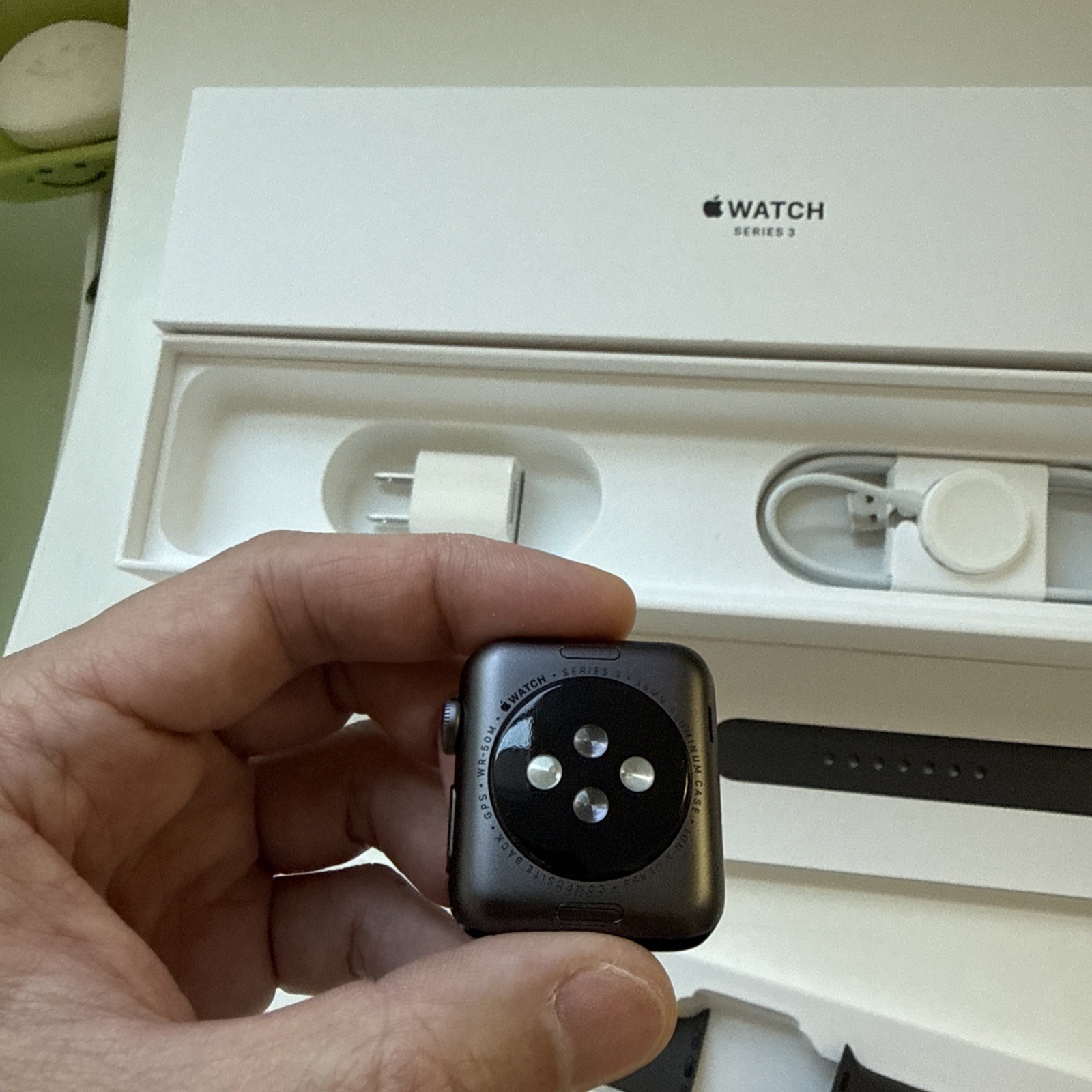 Apple Watch Series 3 38mm Space Gray Aluminium Case with Gray Sport Band (GPS) –
