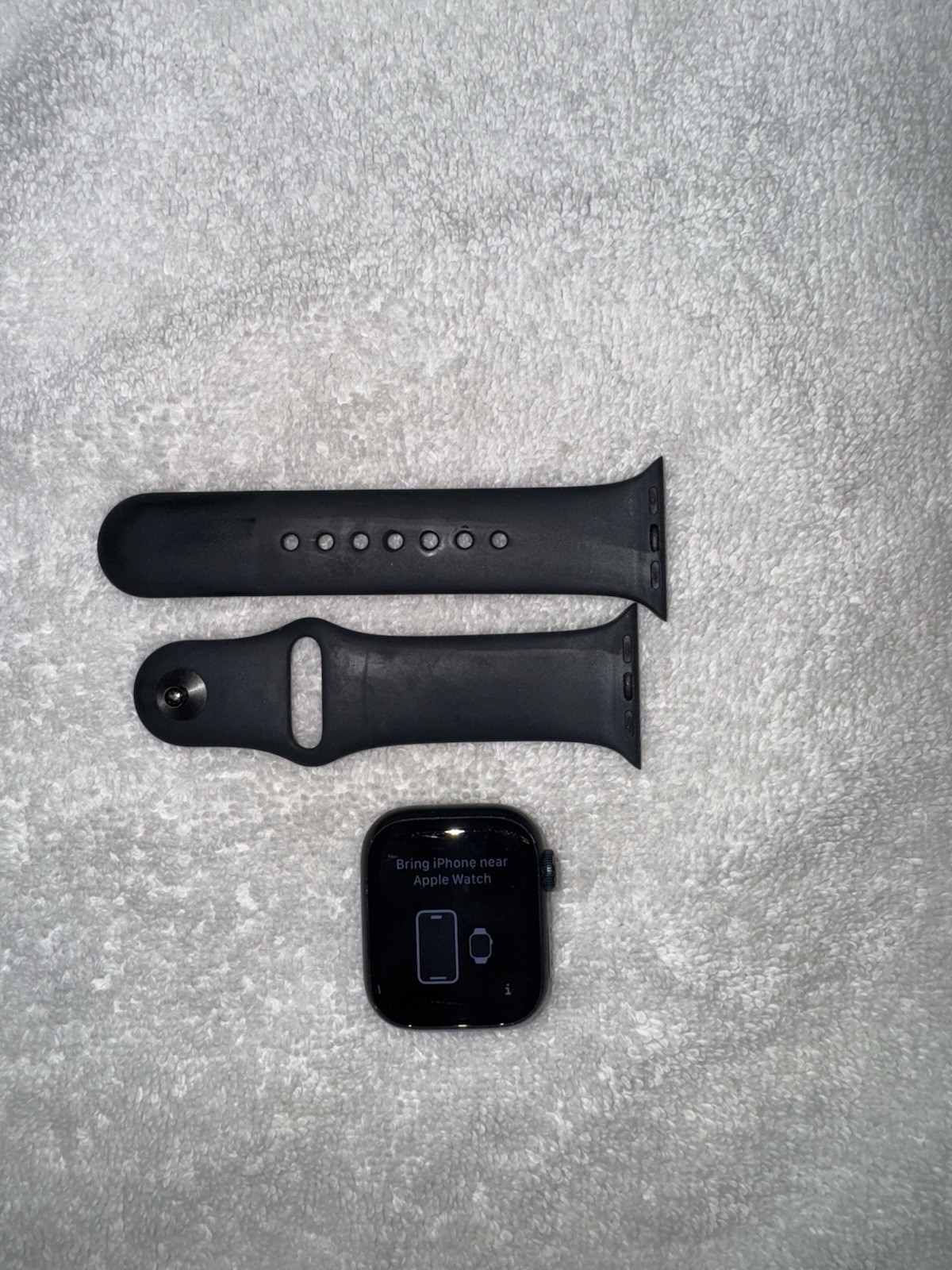 Apple Watch Series 8 GPS, 41mm Grey Aluminum Case, A2770, Black Sport Band