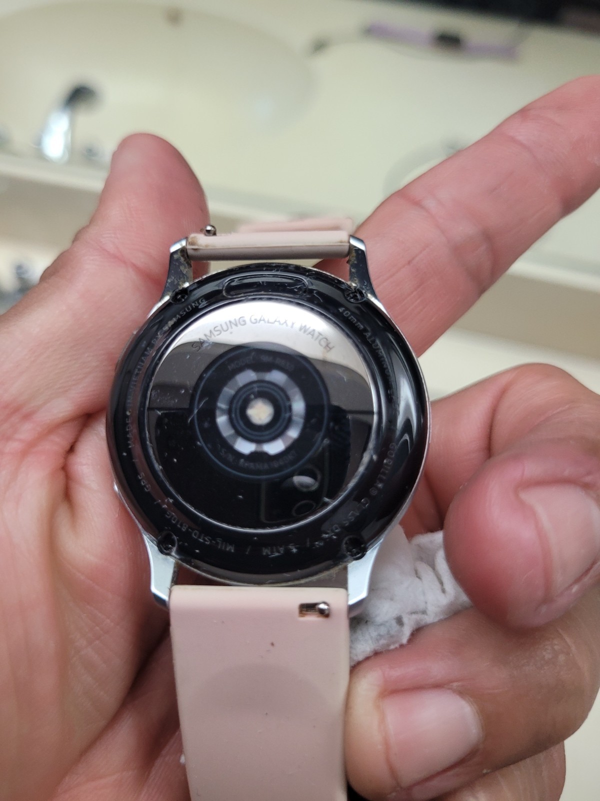 Samsung Galaxy Watch Active 2 SM-R830 40mm Aluminum Case with Pink Band