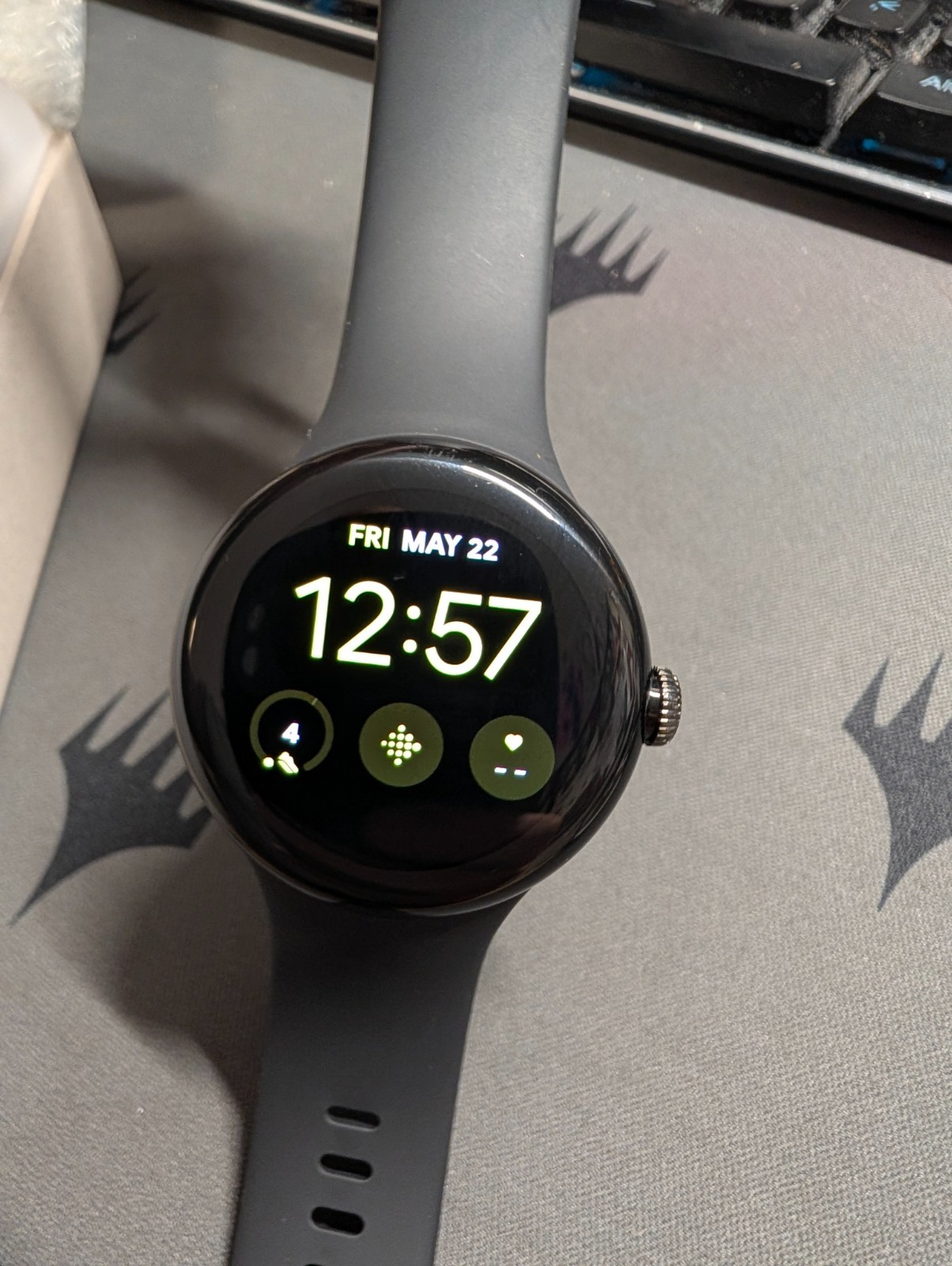 Google Pixel Watch Matte Black w/Black and Silver Bands (LTE/US) – used/works