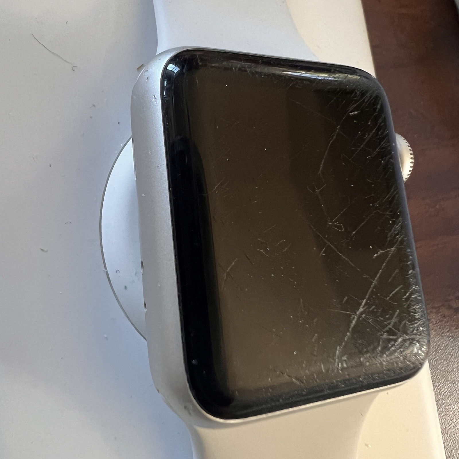 Apple Watch 3 GPS White Band 38mm Silver 90% Battery Model MTEY2LL/A Complete +