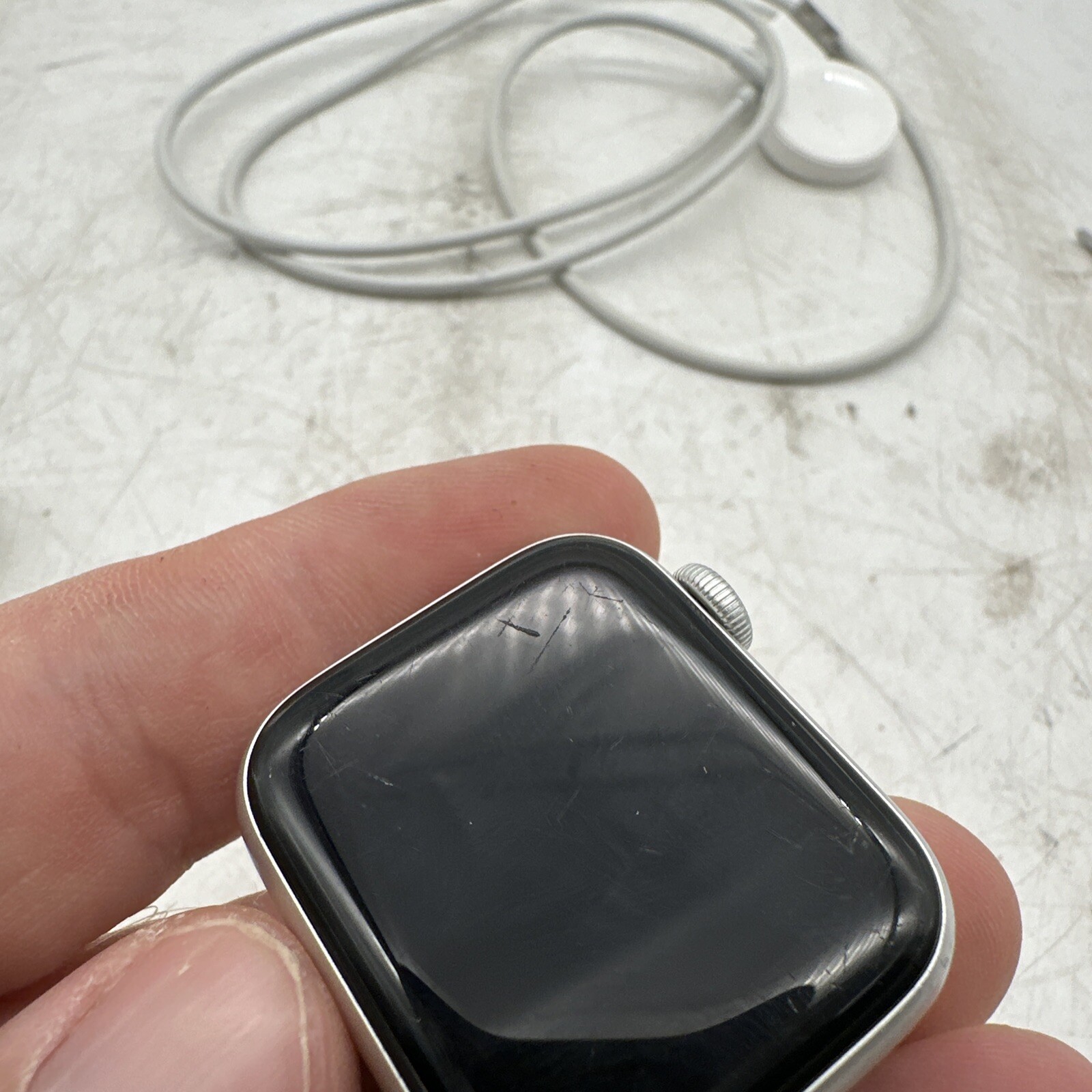 Apple Watch Series 5 A2094 LTE 40MM Silver