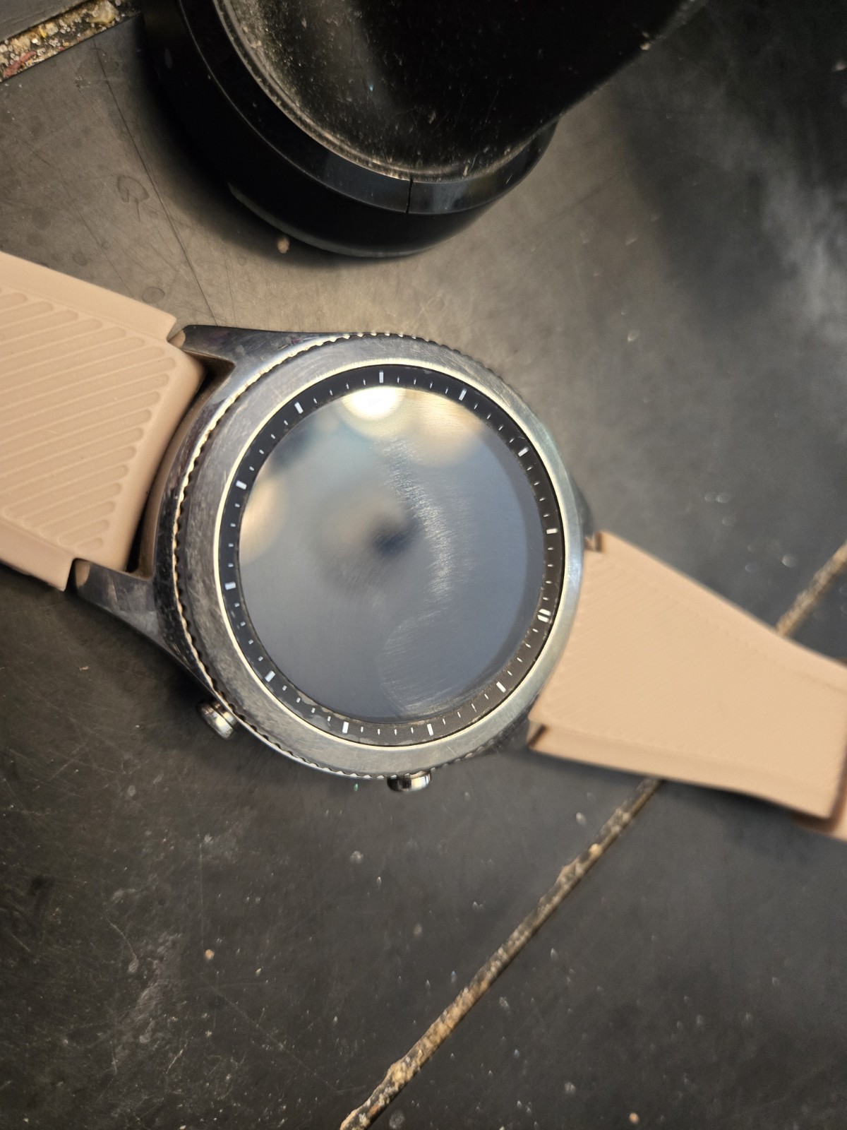 Samsung Gear S3 Classic Watch Steel Case SM-R770 – Does Not Hold Charge